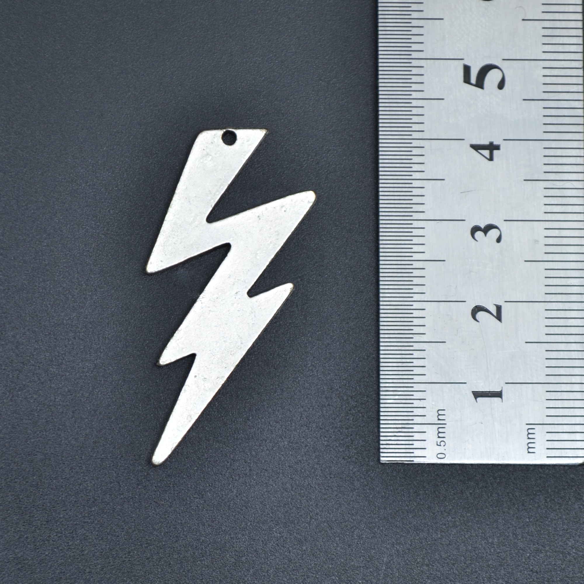 Şimşek Flash Kolye - Gümüş ( Silver ) Renk - 60 cm Düz Ezme Zincir Kolye