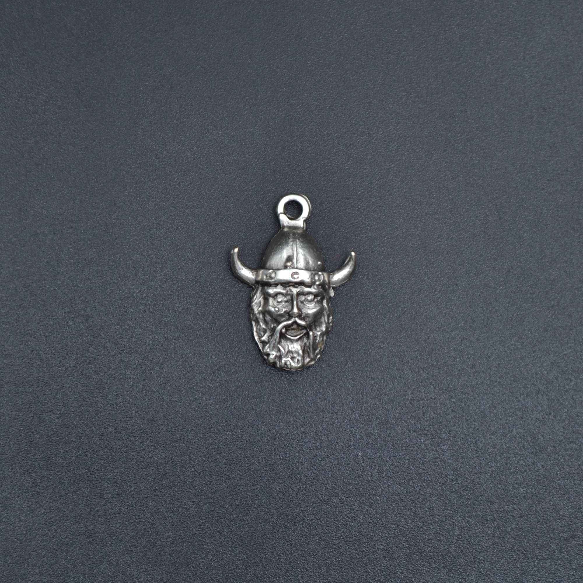 Minimal Viking Savaşçı Kolye - Gümüş ( Silver ) Renk - 60 cm Deri İp Kolye