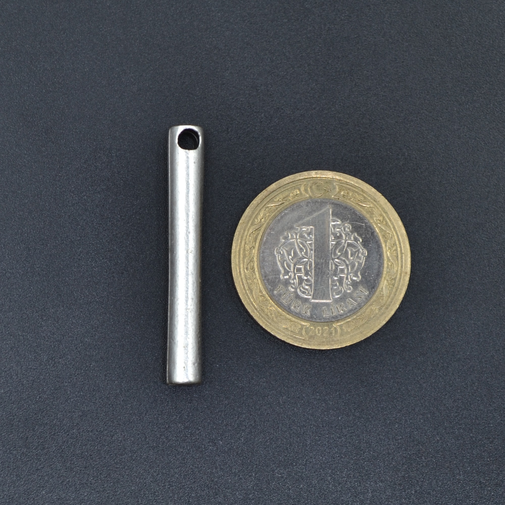 Silindir Prizma Çubuk Kolye - Gümüş ( Silver ) Renk - 60 cm Deri İp Kolye