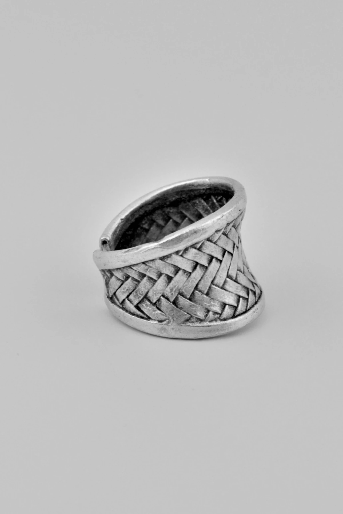 Örgü Görünümlü Gümüş Kaplama Ayarlamalı Kadın Erkek Yüzük