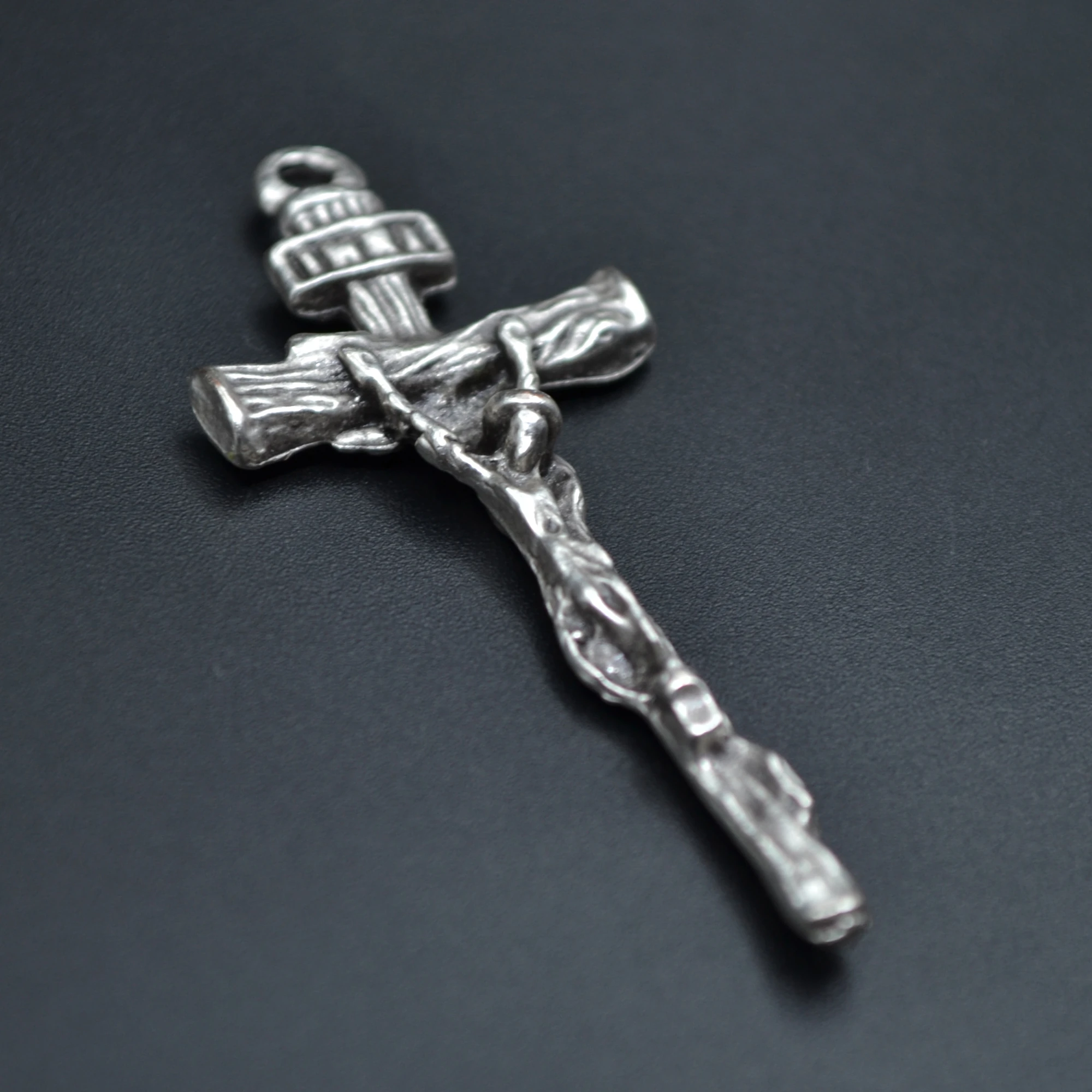 Hz. İsa Haç Kolye Ucu - Gümüş ( Silver ) Renk