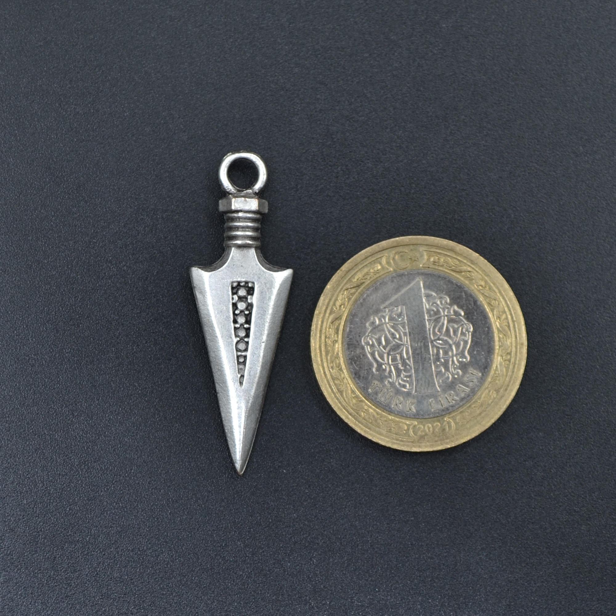 Ok Ucu Şeklinde Kolye - Gümüş ( Silver ) Renk - 60 cm Düz Ezme Zincir Kolye