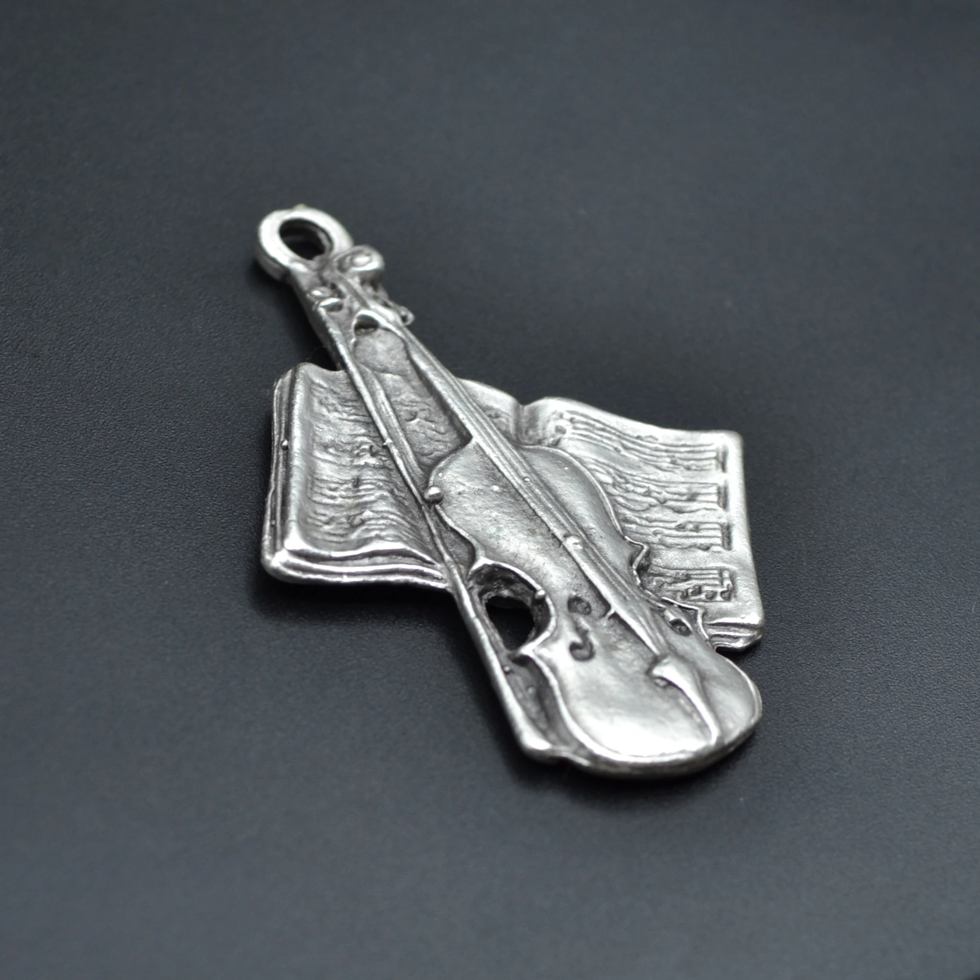 Keman - Nota Defteri Kolye - Gümüş ( Silver ) Renk - 60 cm Deri İp Kolye