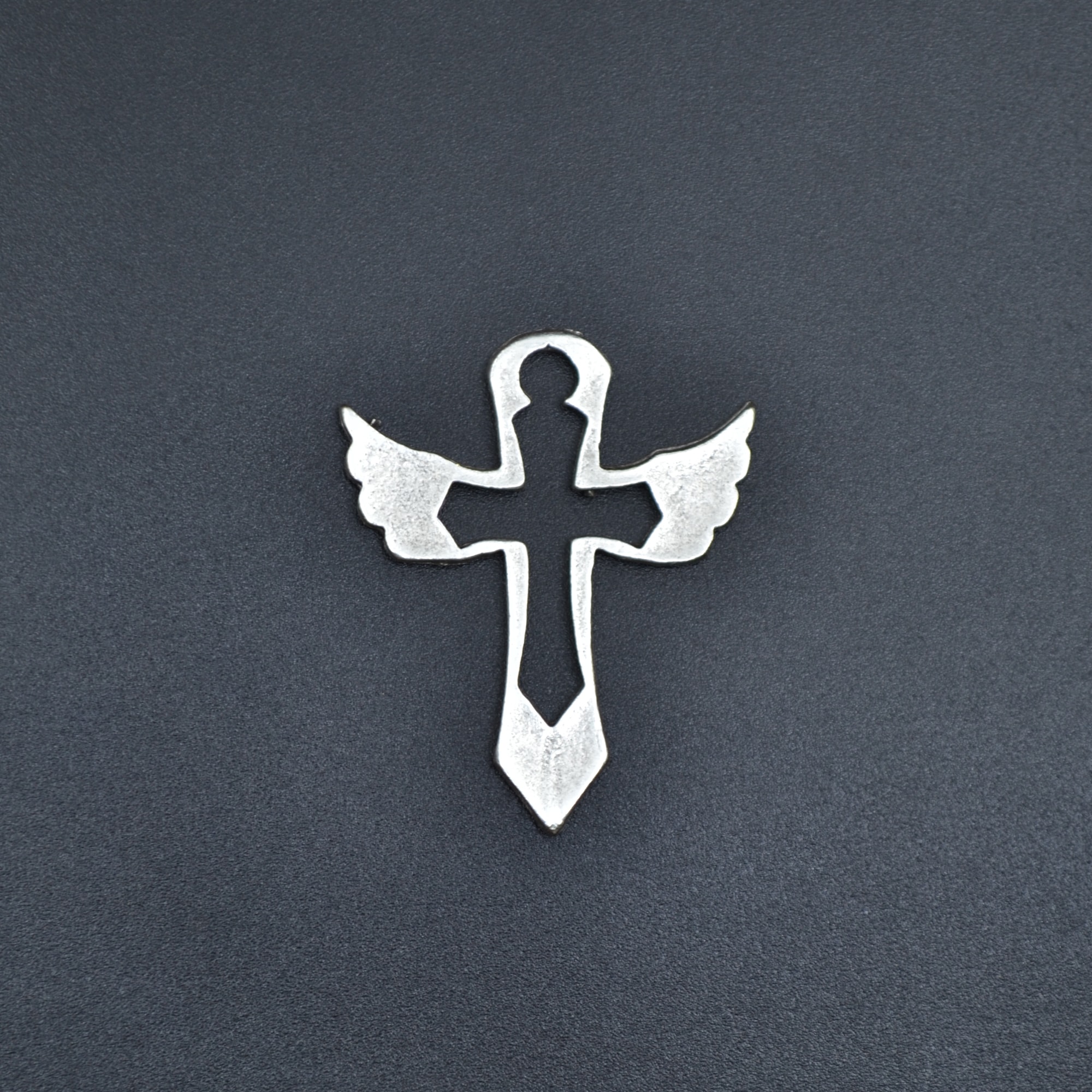 Kanat Detaylı Haç Kolye - Gümüş ( Silver ) Renk - 60 cm Deri İp Kolye