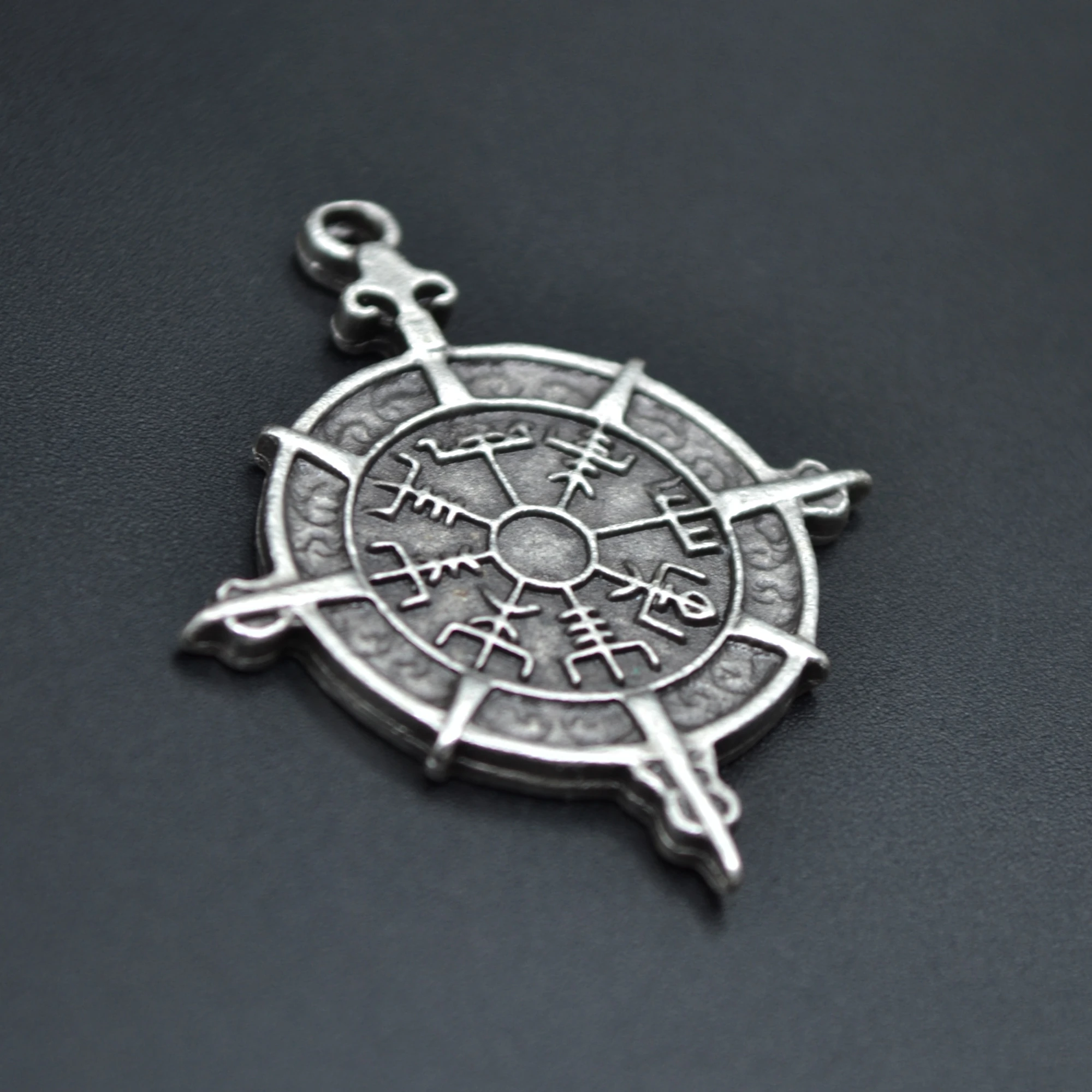 Viking Vegvisir Pusula Kolye Ucu - Gümüş ( Silver ) Renk