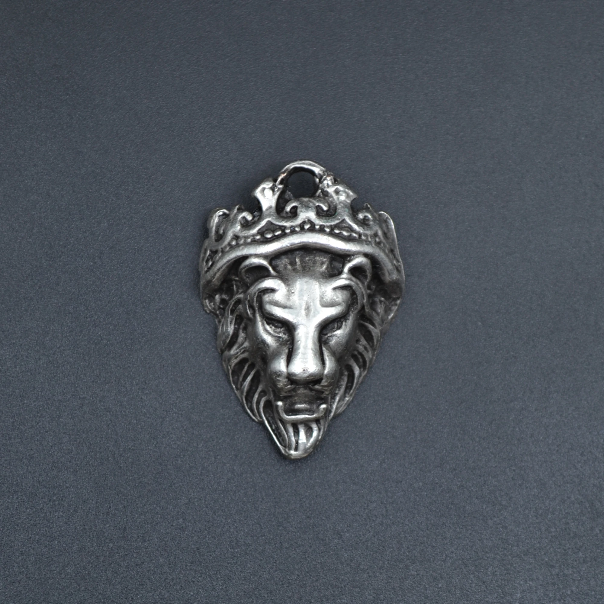 Aslan Kral Kolye - Gümüş ( Silver ) Renk - 60 cm Deri İp Kolye