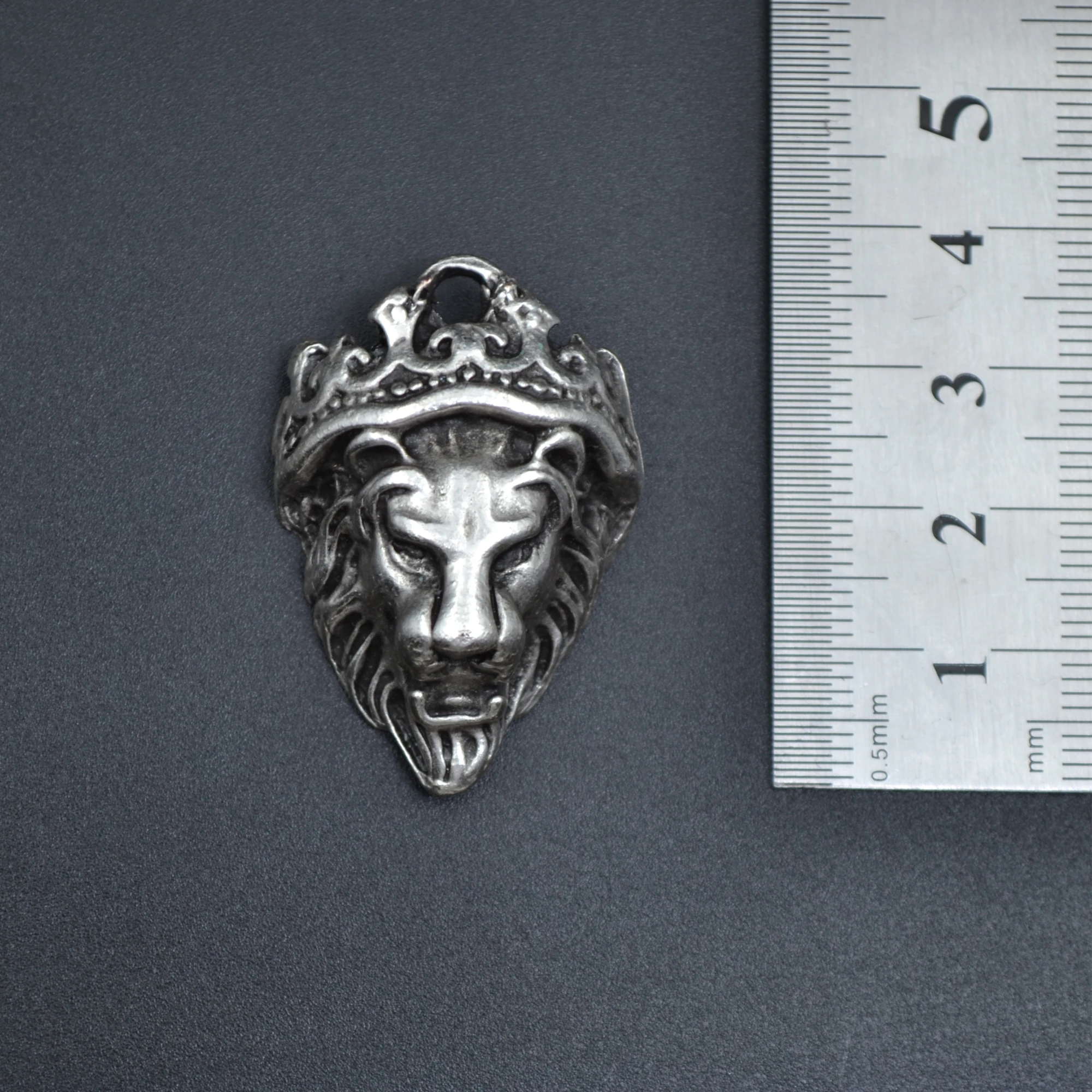 Aslan Kral Kolye - Gümüş ( Silver ) Renk - 60 cm Deri İp Kolye