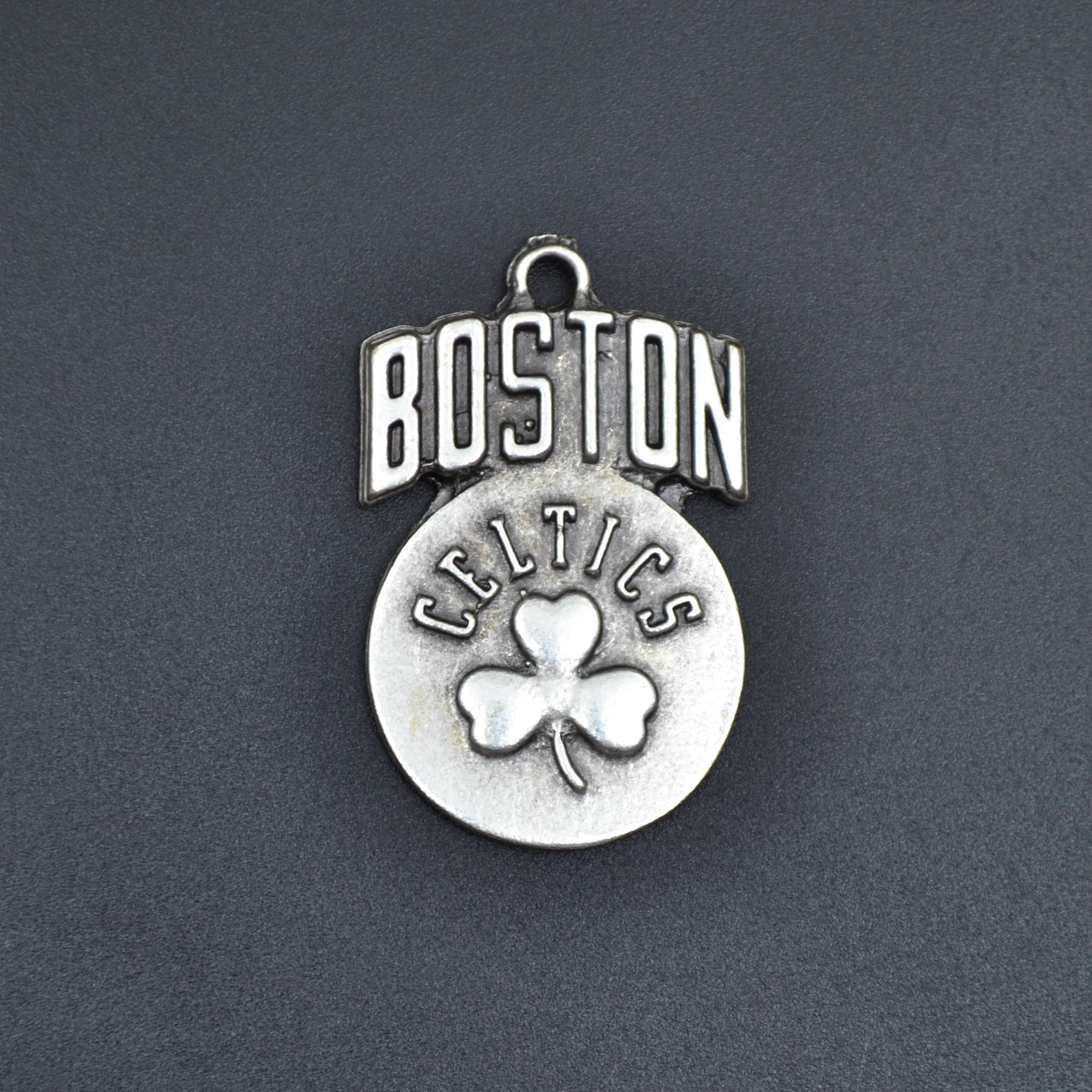 Boston Celtics Kolye - Gümüş ( Silver ) Renk - 60 cm Deri İp Kolye