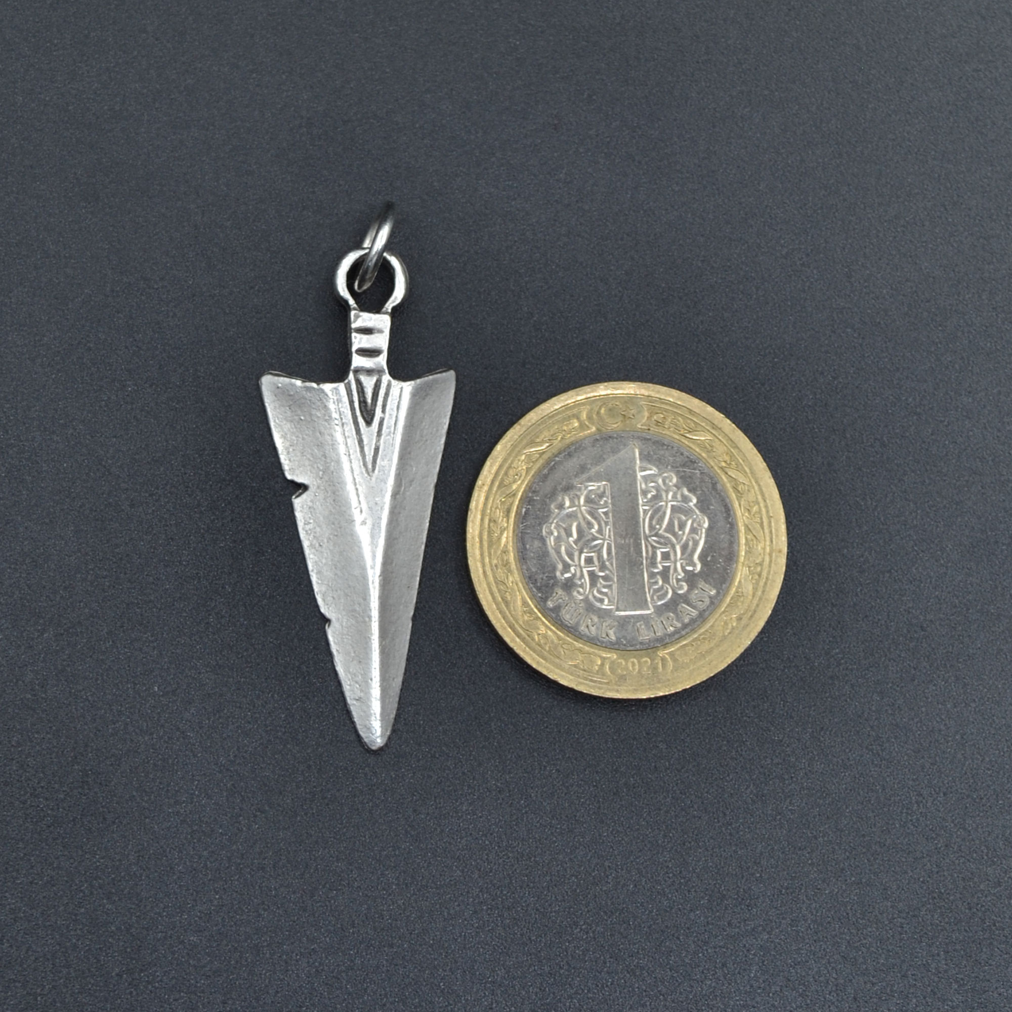 Ok Ucu Şeklinde Kolye - Gümüş ( Silver ) Renk - 60 cm Deri İp Kolye