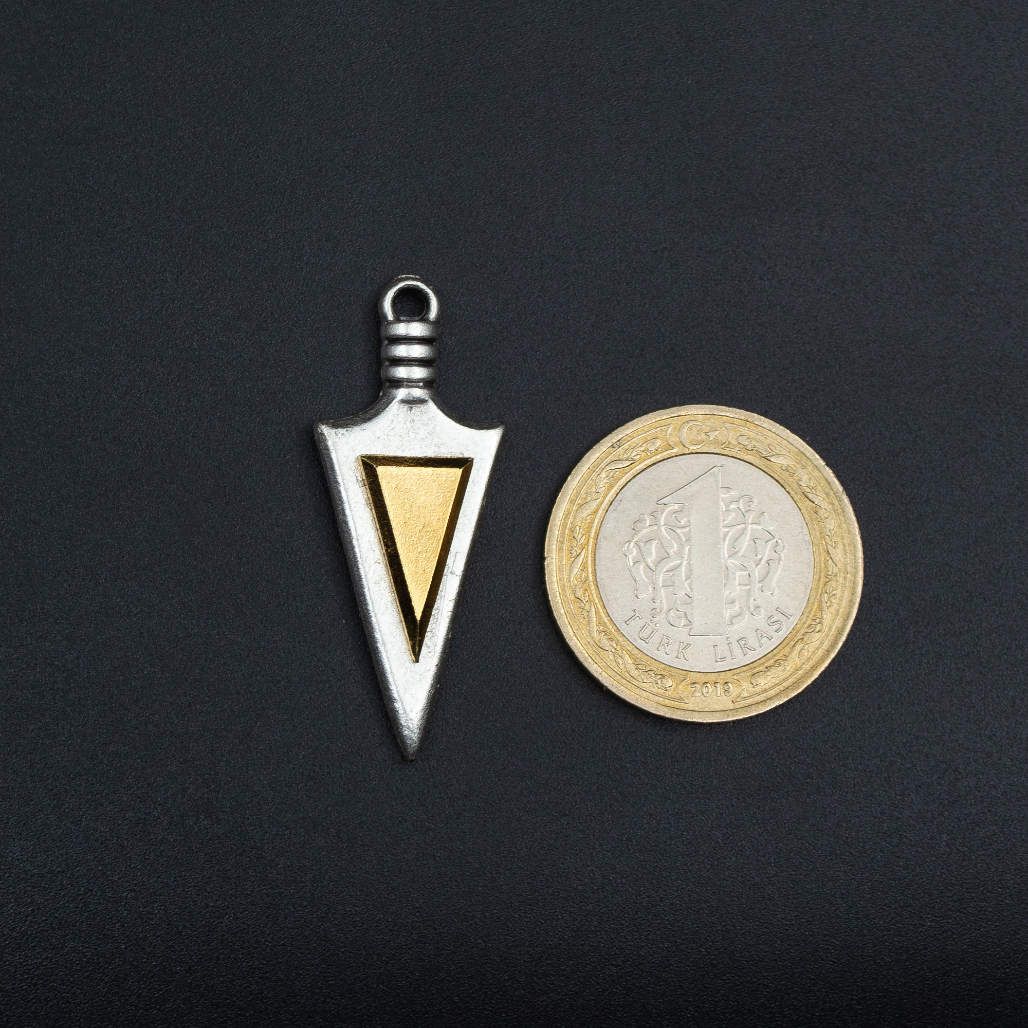 Ok Ucu Üçgen Detaylı Kolye - Gümüş ( Silver ) Renk - 60 cm Düz Ezme Zincir Kolye