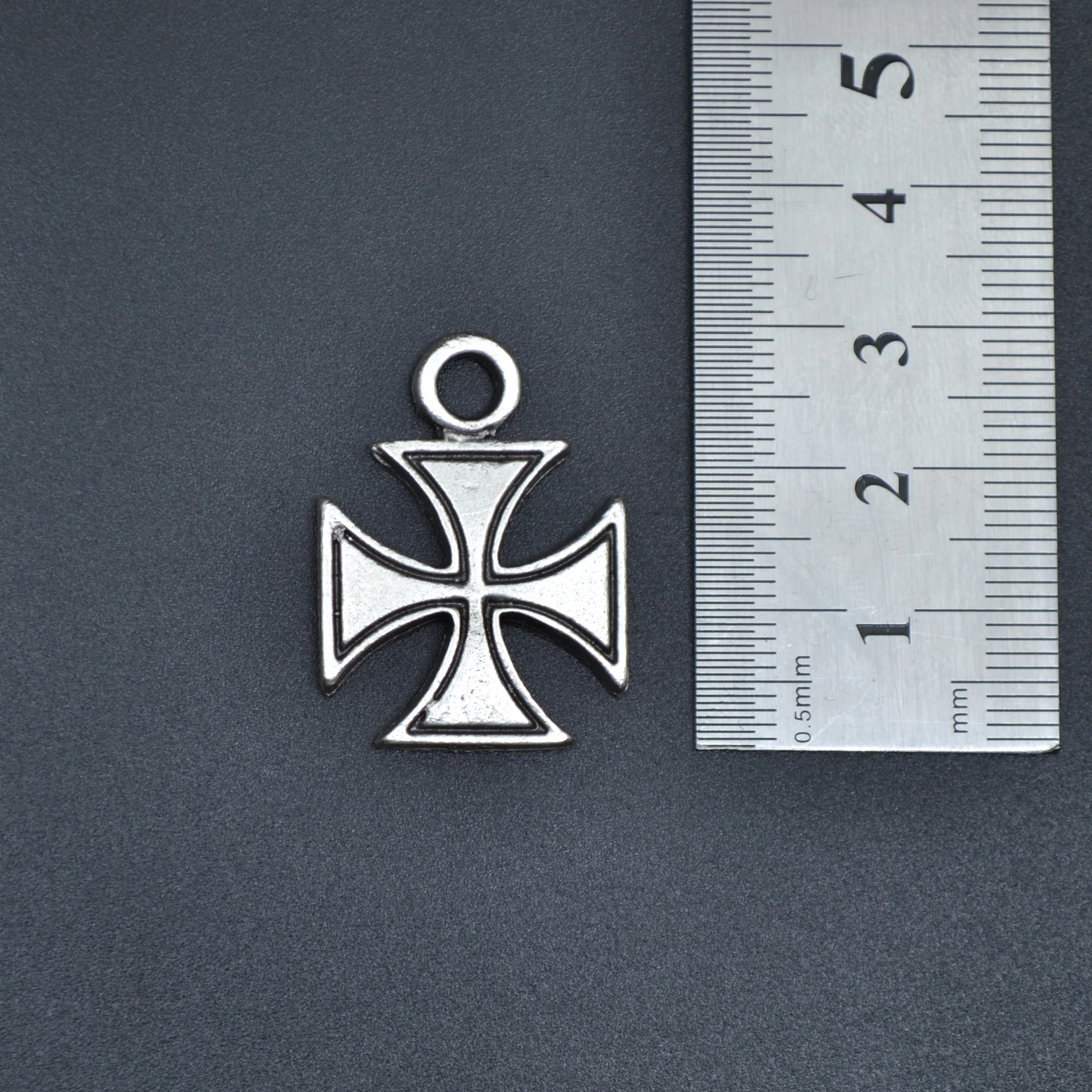 Gamalı Haç Kolye Ucu - Gümüş ( Silver ) Renk