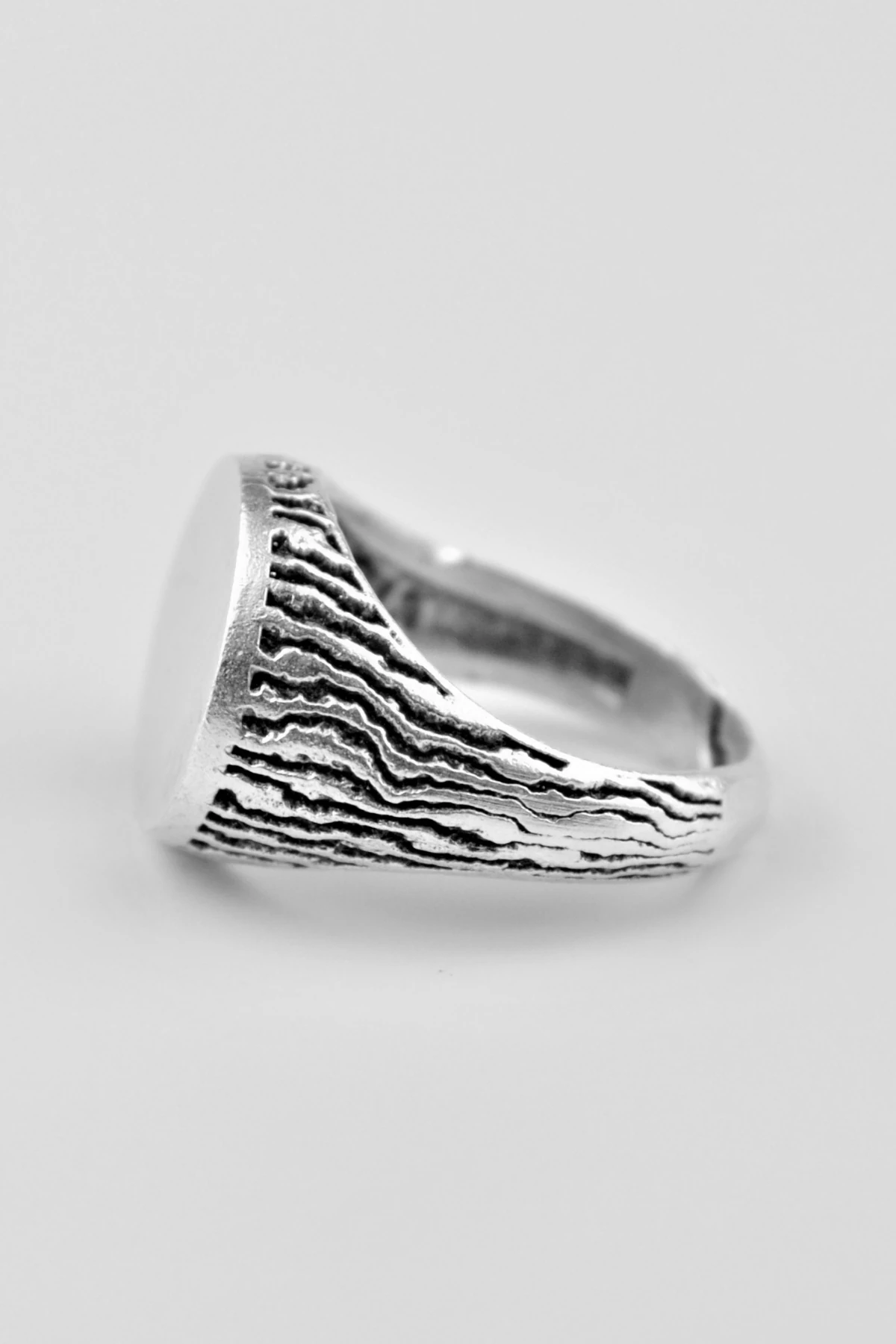 Yuvarlak Geometrik Şeklinde Antik Gümüş Kaplama Ayarlamalı Erkek Kadın Yüzük