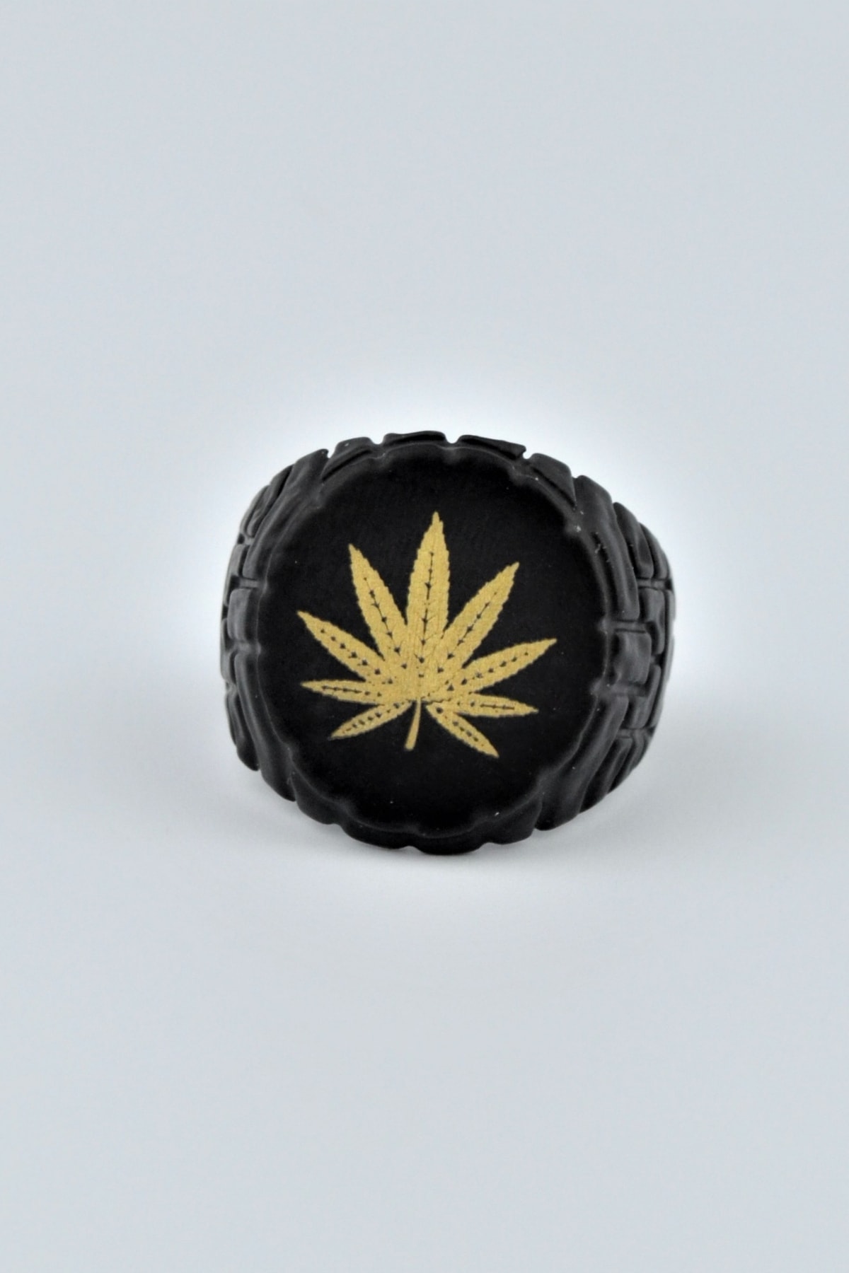 Marijuana Yuvarlak Mat Siyah Ayarlamalı Erkek Yüzük