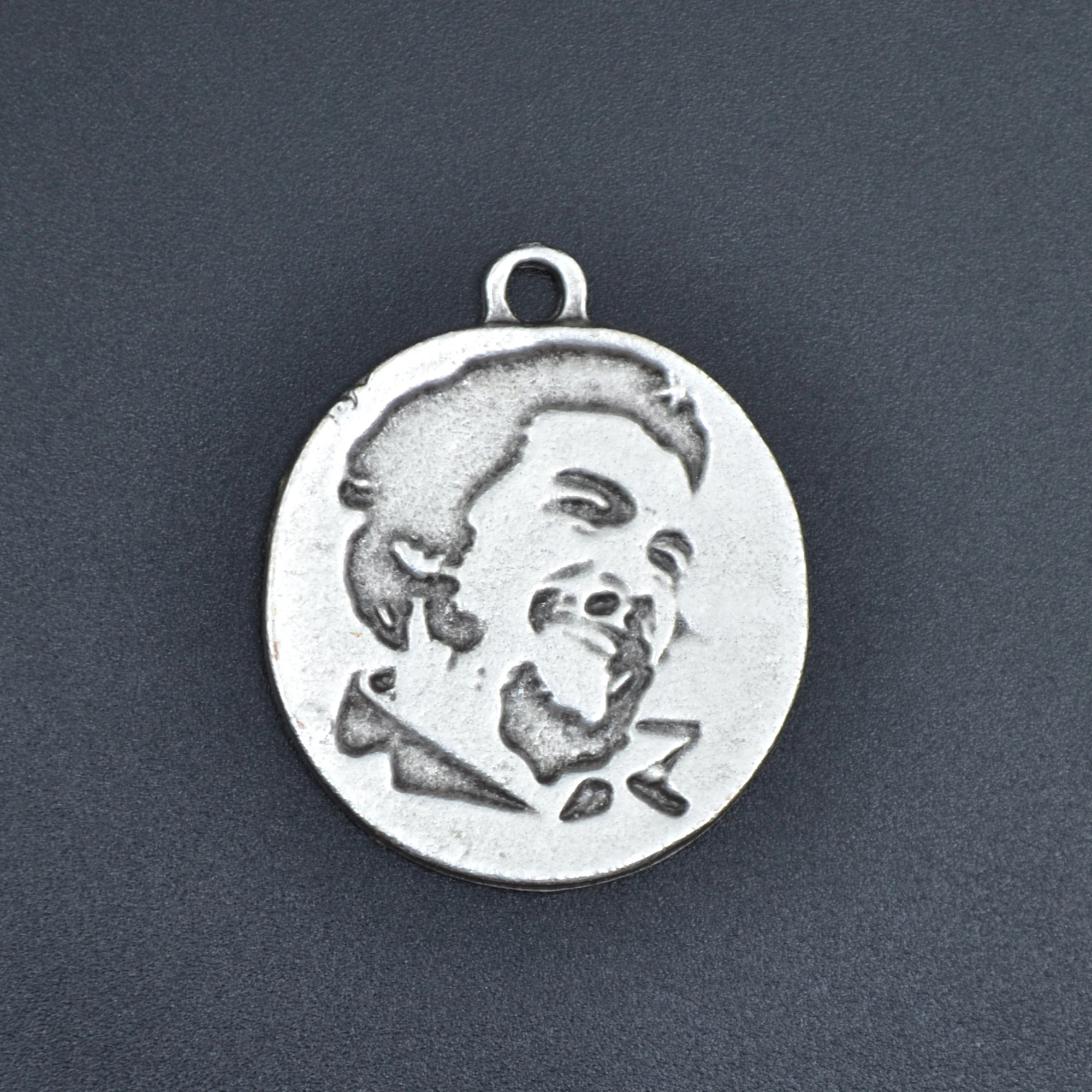 Che Guevara Madalyon Kolye - Gümüş ( Silver ) Renk - 60 cm Örme Zincir Kolye