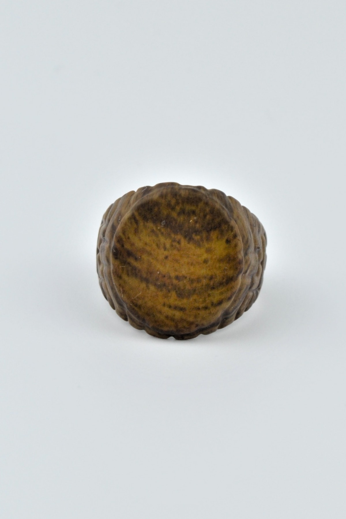 Yuvarlak Şovalye Ahşap Görünümlü Ayarlamalı Erkek Yüzük