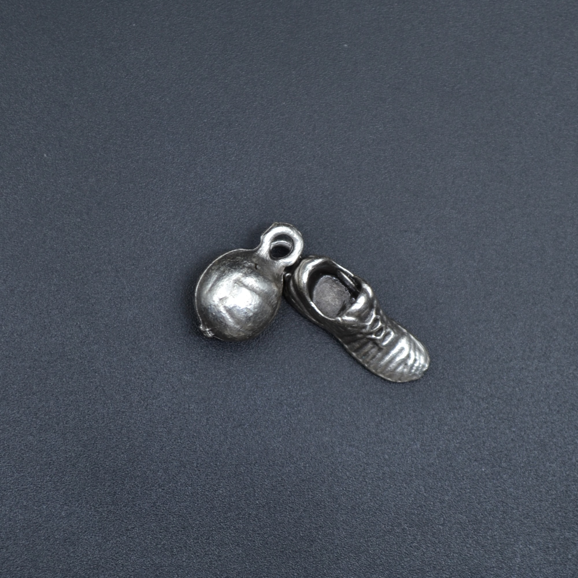 Futbol - Krampon -Top Kolye - Gümüş ( Silver ) Renk - 60 cm Düz Ezme Zincir Kolye