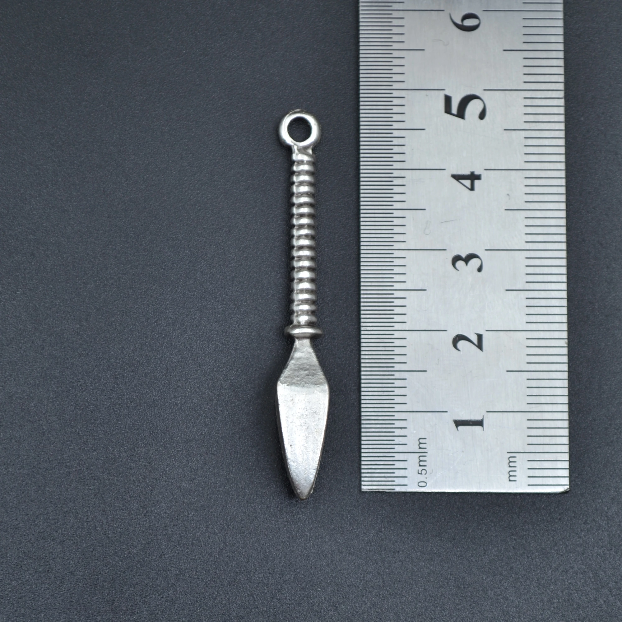 Mızrak Ucu Şeklinde Kolye Ucu - Gümüş ( Silver ) Renk