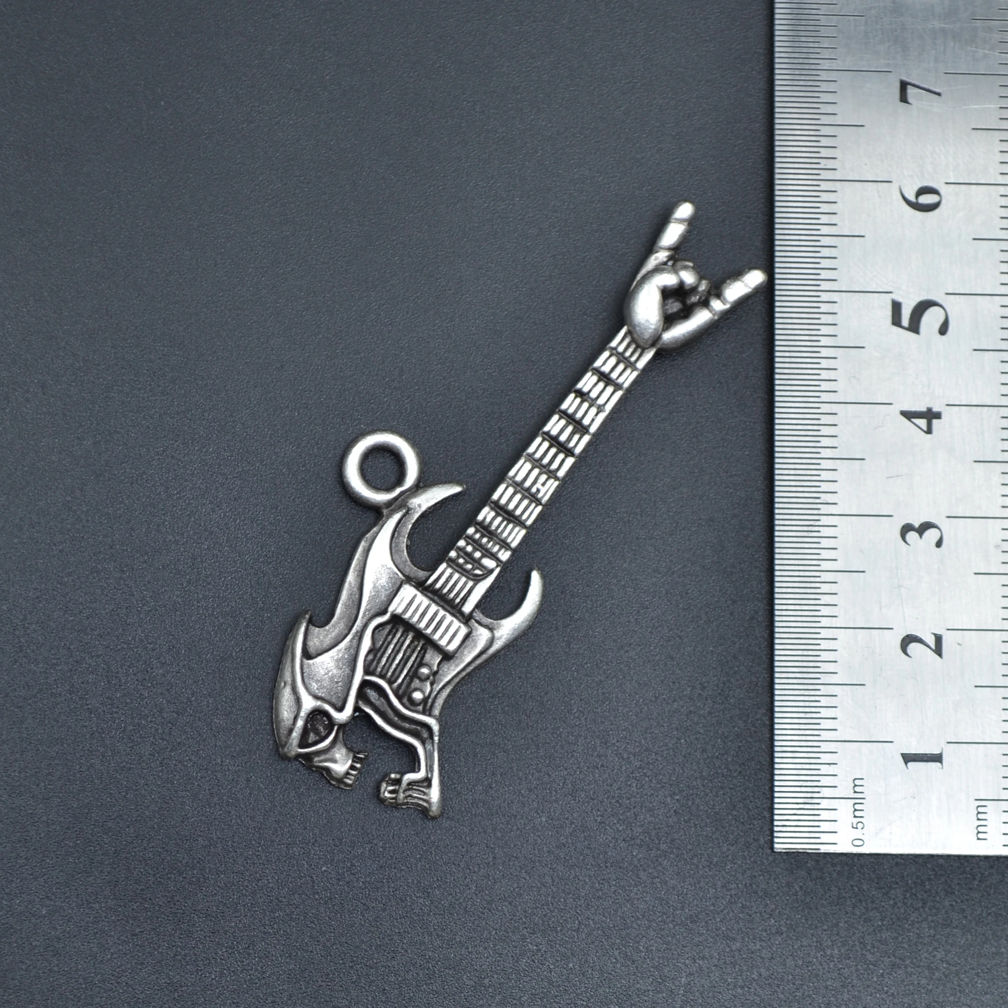 Kuru Kafa Elektro Gitar Kolye - Gümüş ( Silver ) Renk - 60 cm Düz Ezme Zincir Kolye