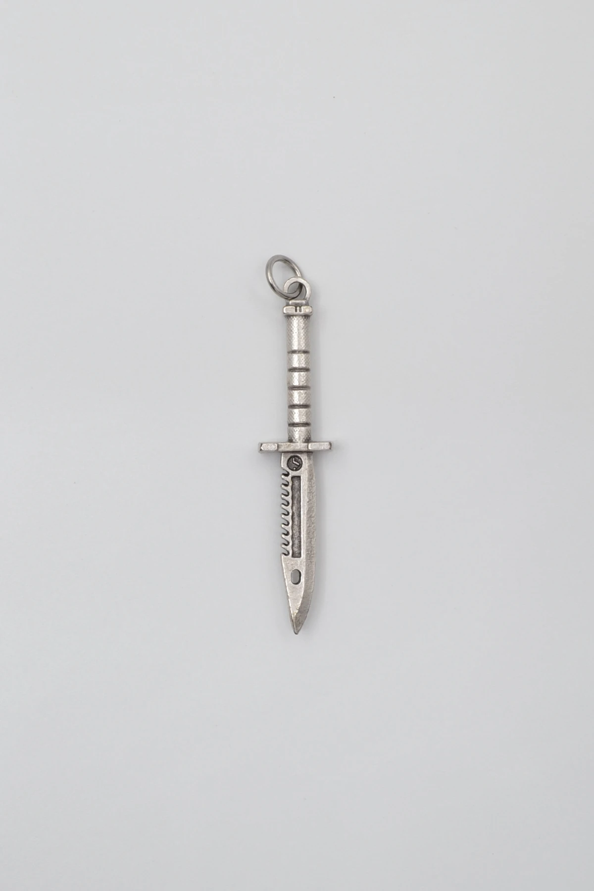 Testere Dişli Taktik Bıçak Kolye Ucu - Gümüş ( Silver ) Renk