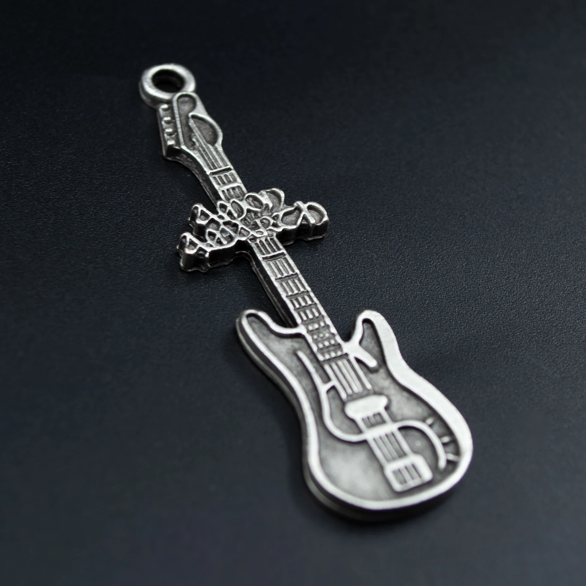 Amon Amarth Elektro Gitar Kolye - Gümüş ( Silver ) Renk - 60 cm Örme Zincir Kolye