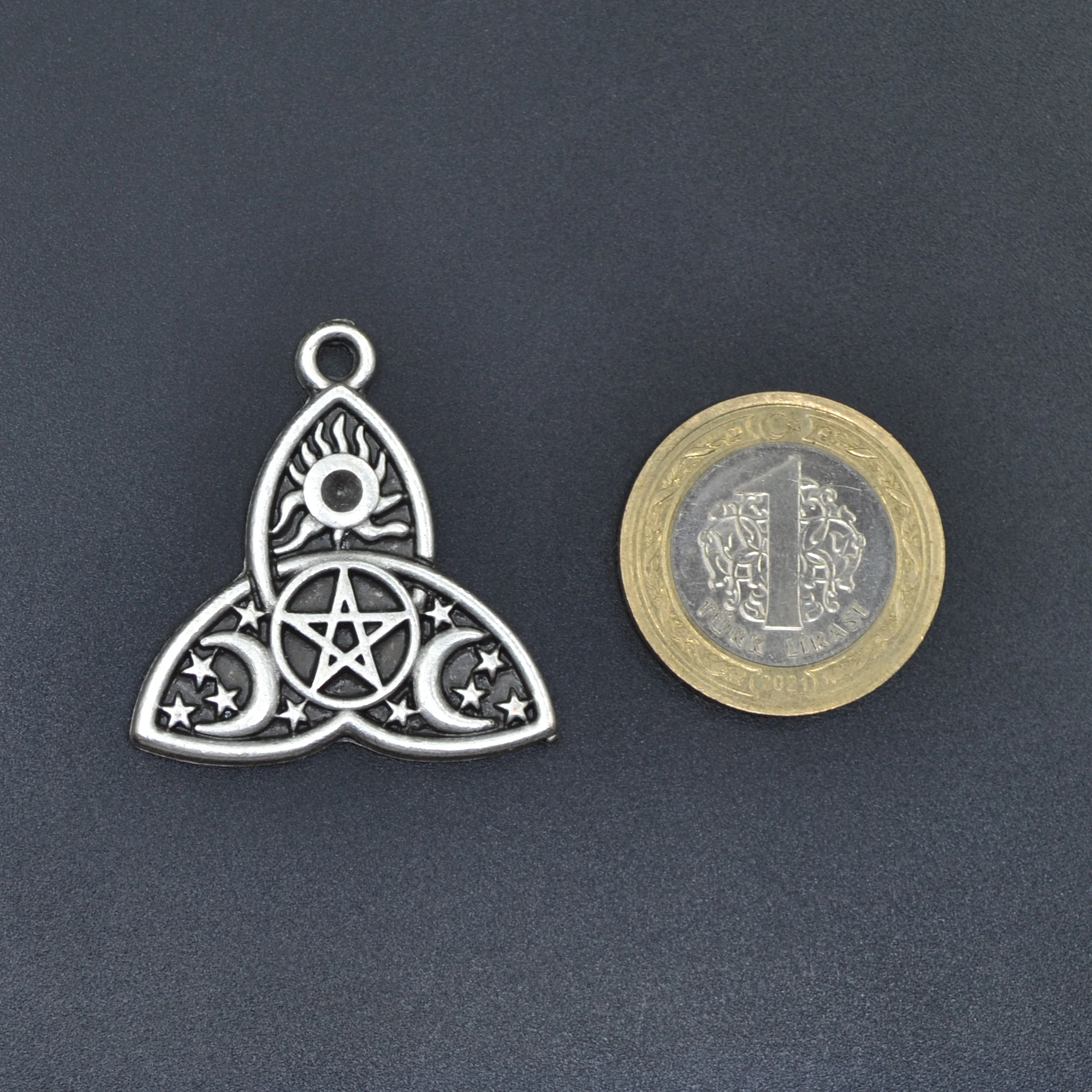 Triquetra - Kelt Düğümü Sembolü Kolye Ucu - Gümüş ( Silver ) Renk