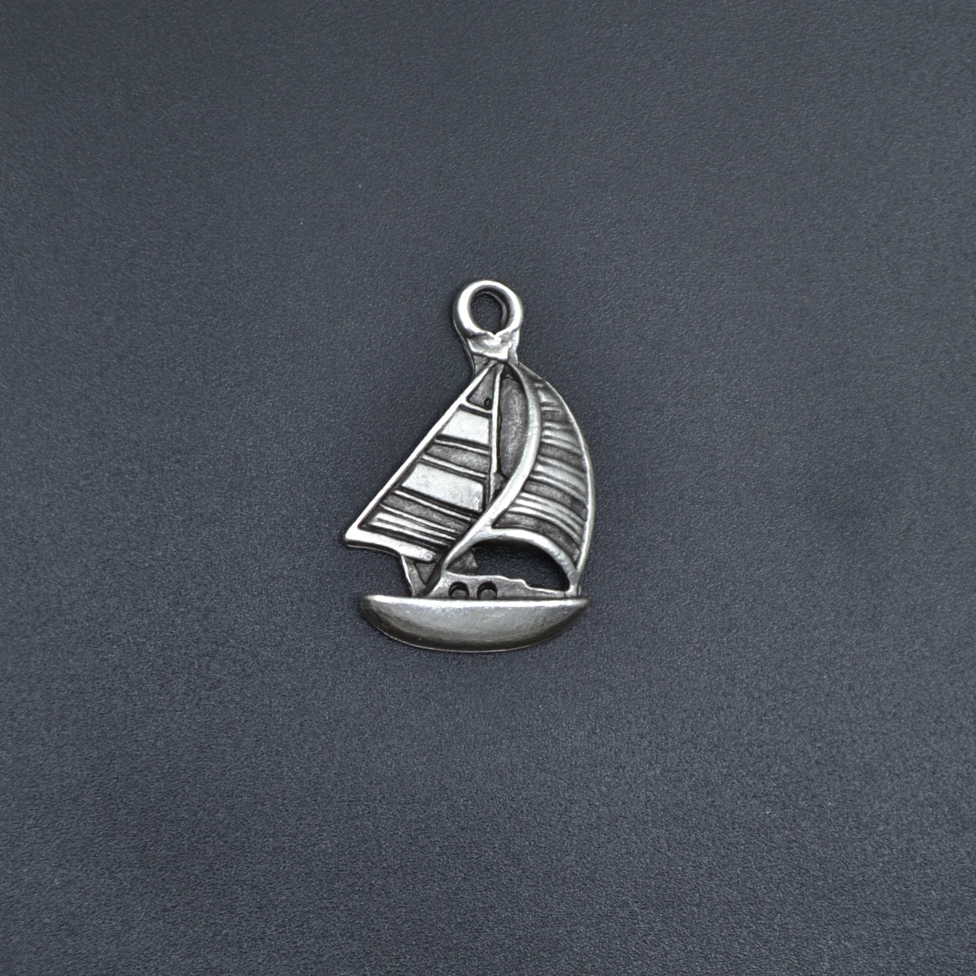 Yelkenli Gemi Kolye - Gümüş ( Silver ) Renk - 60 cm Deri İp Kolye