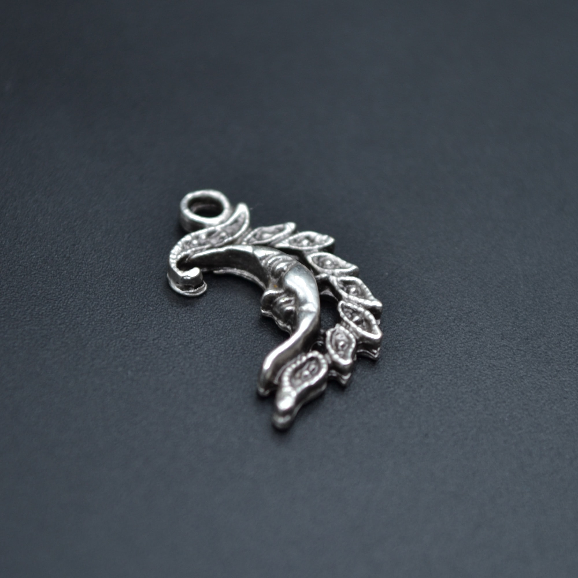 Minimal Ay Dede Kolye - Gümüş ( Silver ) Renk - 60 cm Düz Ezme Zincir Kolye
