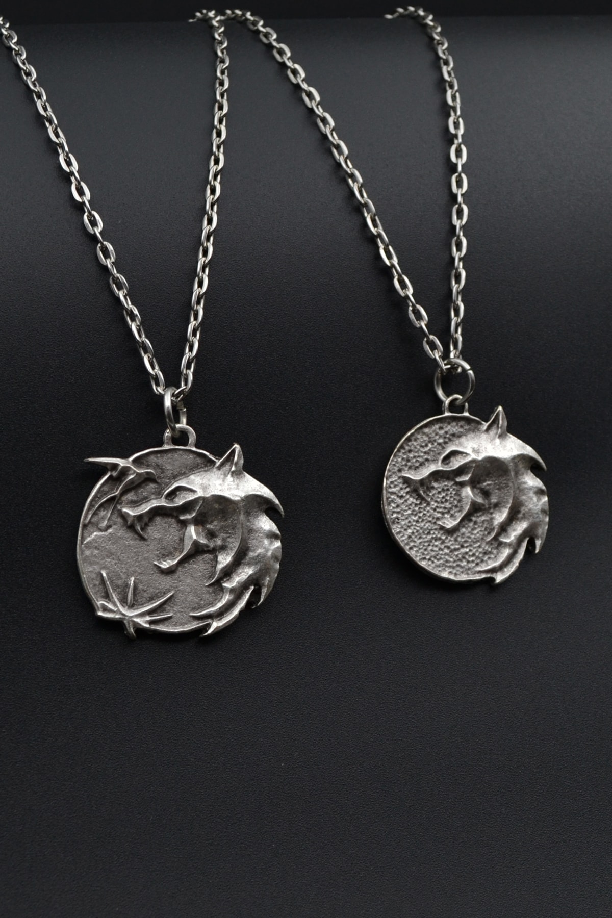 2'li The Witcher Madalyon Erkek Kadın Kolye Seti