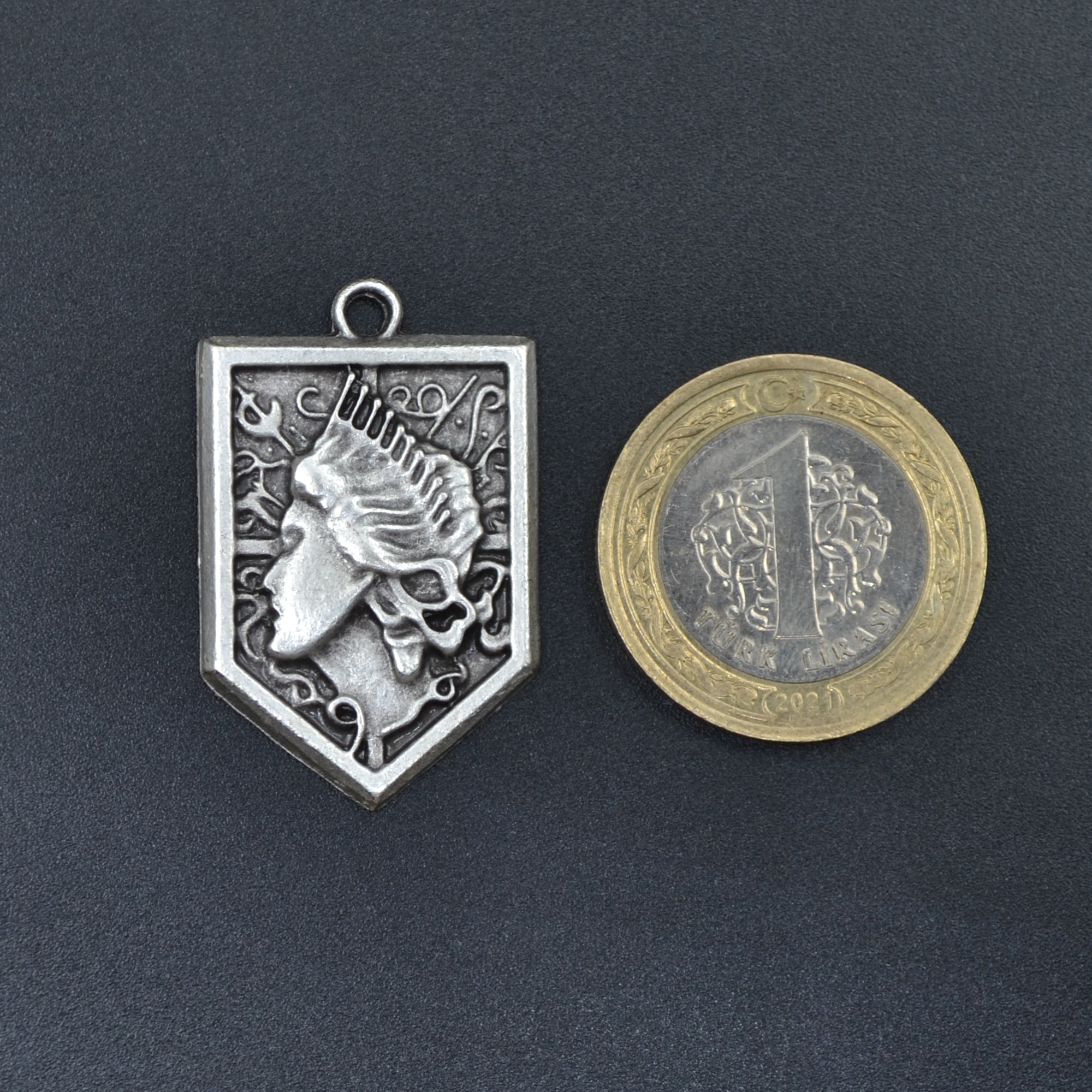 Anime Attack On Titan Sina Kolye Ucu - Gümüş ( Silver ) Renk