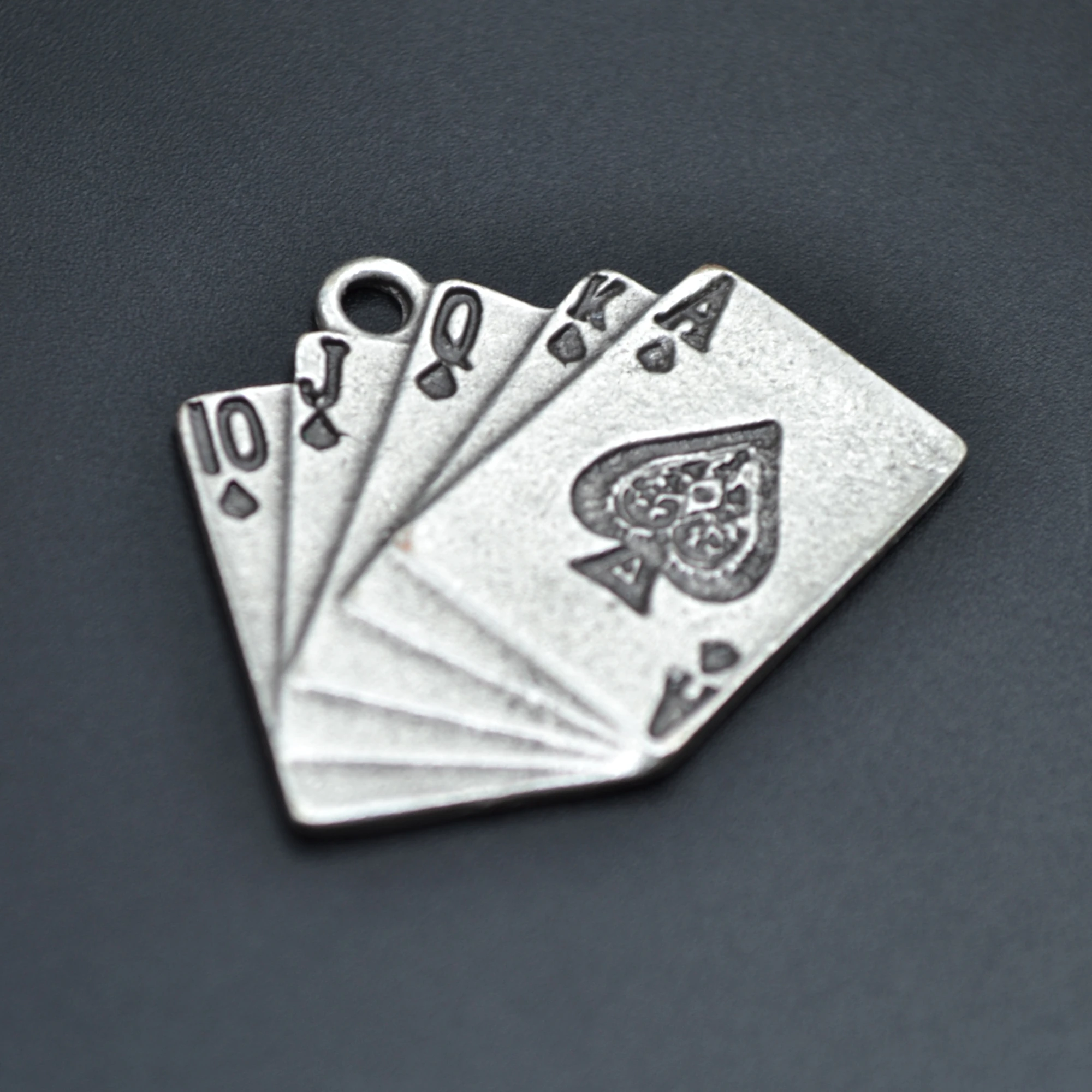 Poker İskambil Kolye Ucu - Gümüş ( Silver ) Renk