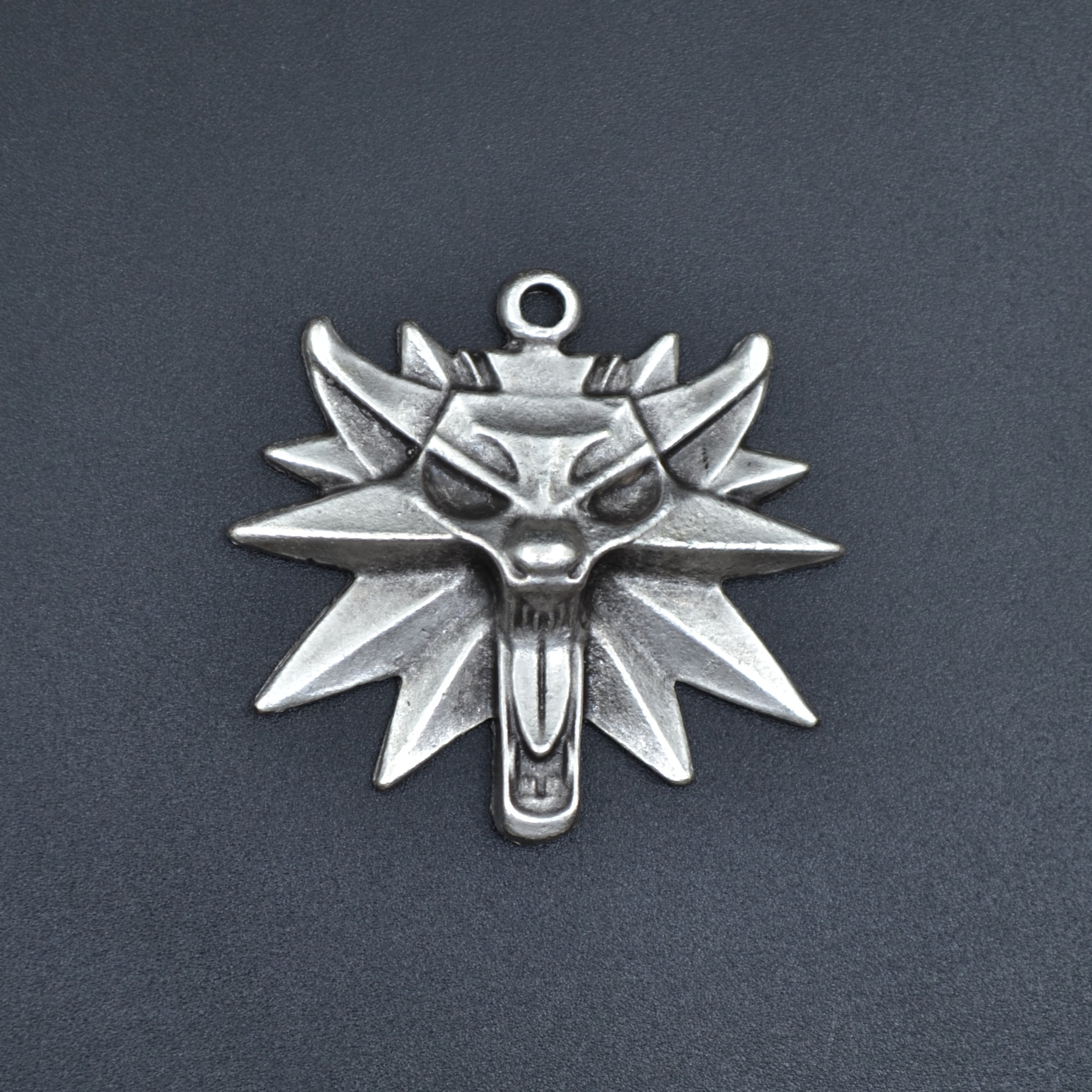 The Witcher 3 Boyutlu Kolye - Gümüş ( Silver ) Renk - 60 cm Düz Ezme Zincir Kolye