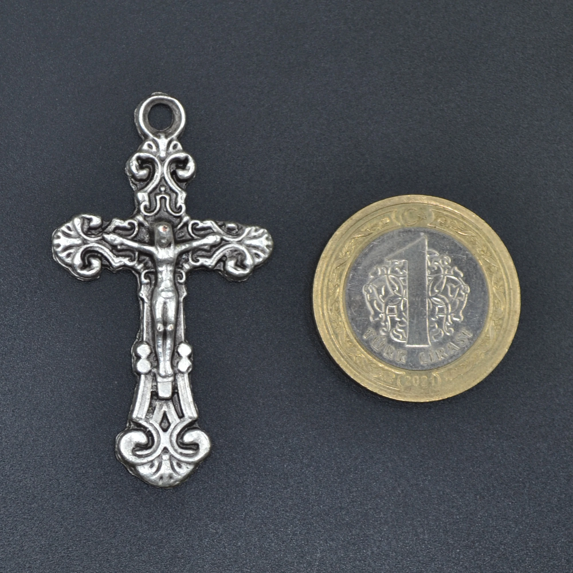 Hz. İsa Haç Kolye - Gümüş ( Silver ) Renk - 60 cm Deri İp Kolye