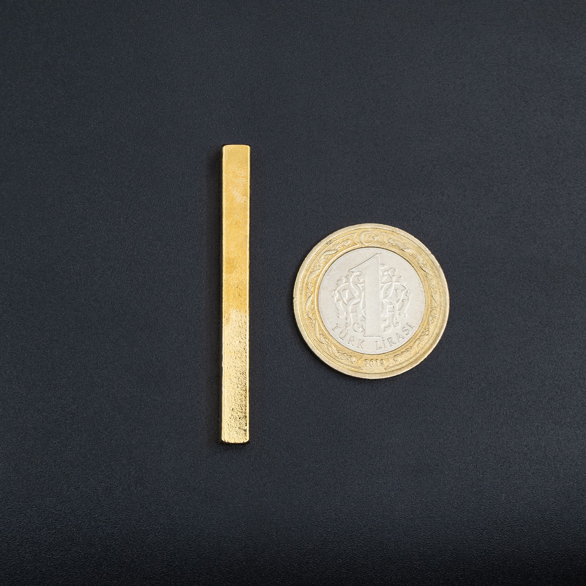 Prizma Çubuk Kolye Ucu - Altın ( Gold ) Renk