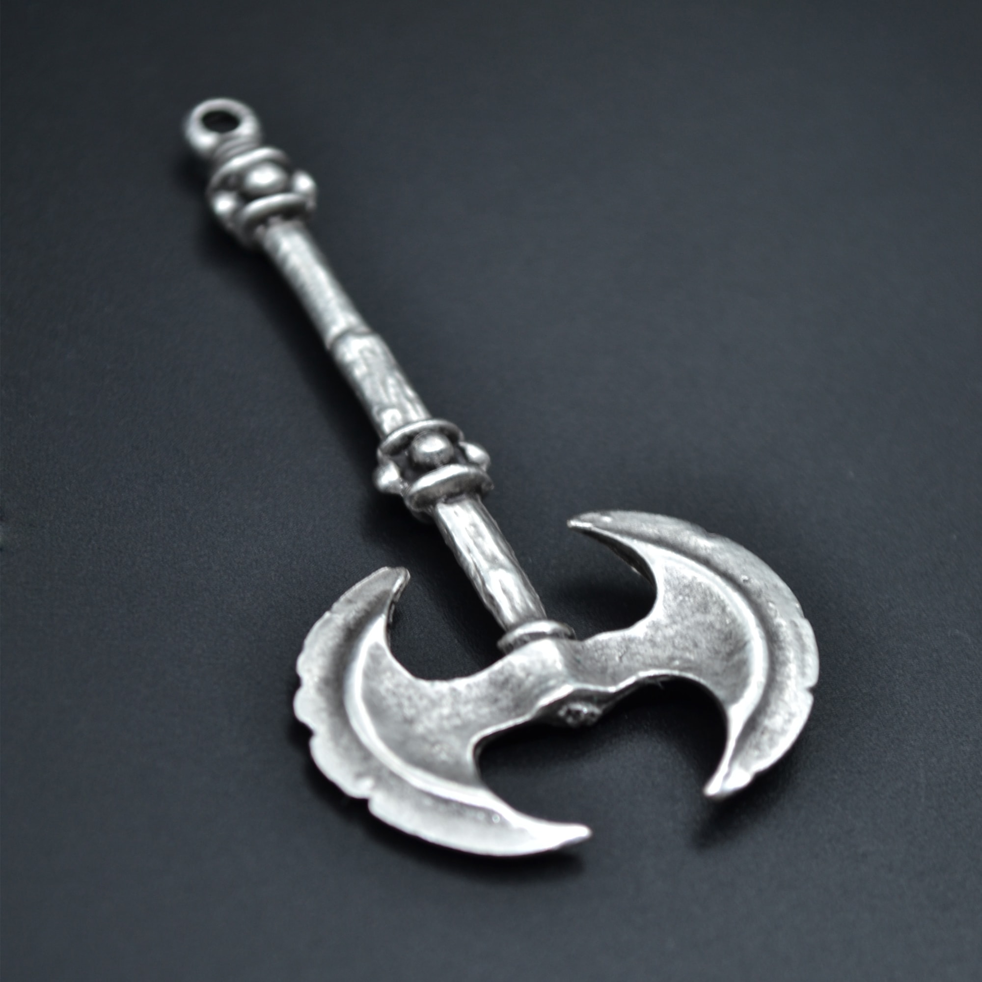 Çift Taraflı Savaşçı Balta Kolye Ucu - Gümüş ( Silver ) Renk