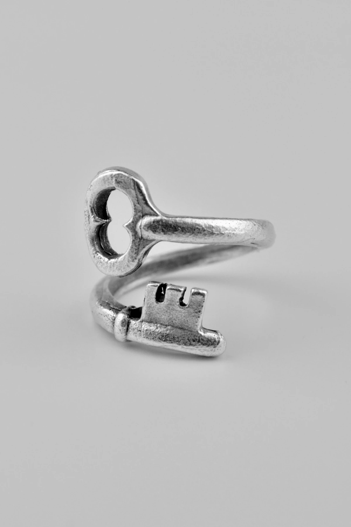 Anahtar Alyans Model Antik Gümüş Kaplama Ayarlamalı Erkek Kadın Yüzük