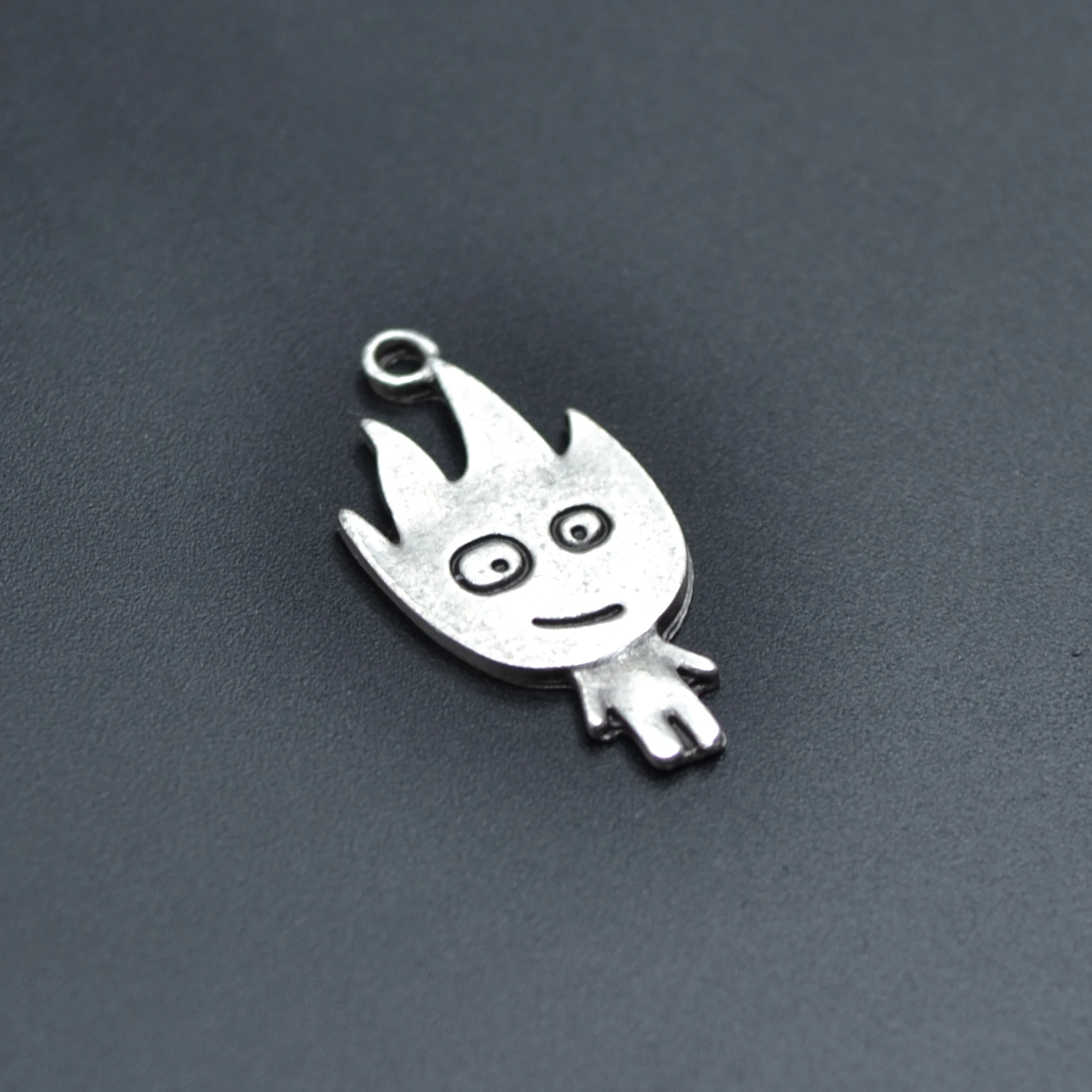 Minimal Ateş Kolye - Gümüş ( Silver ) Renk - 60 cm Düz Ezme Zincir Kolye