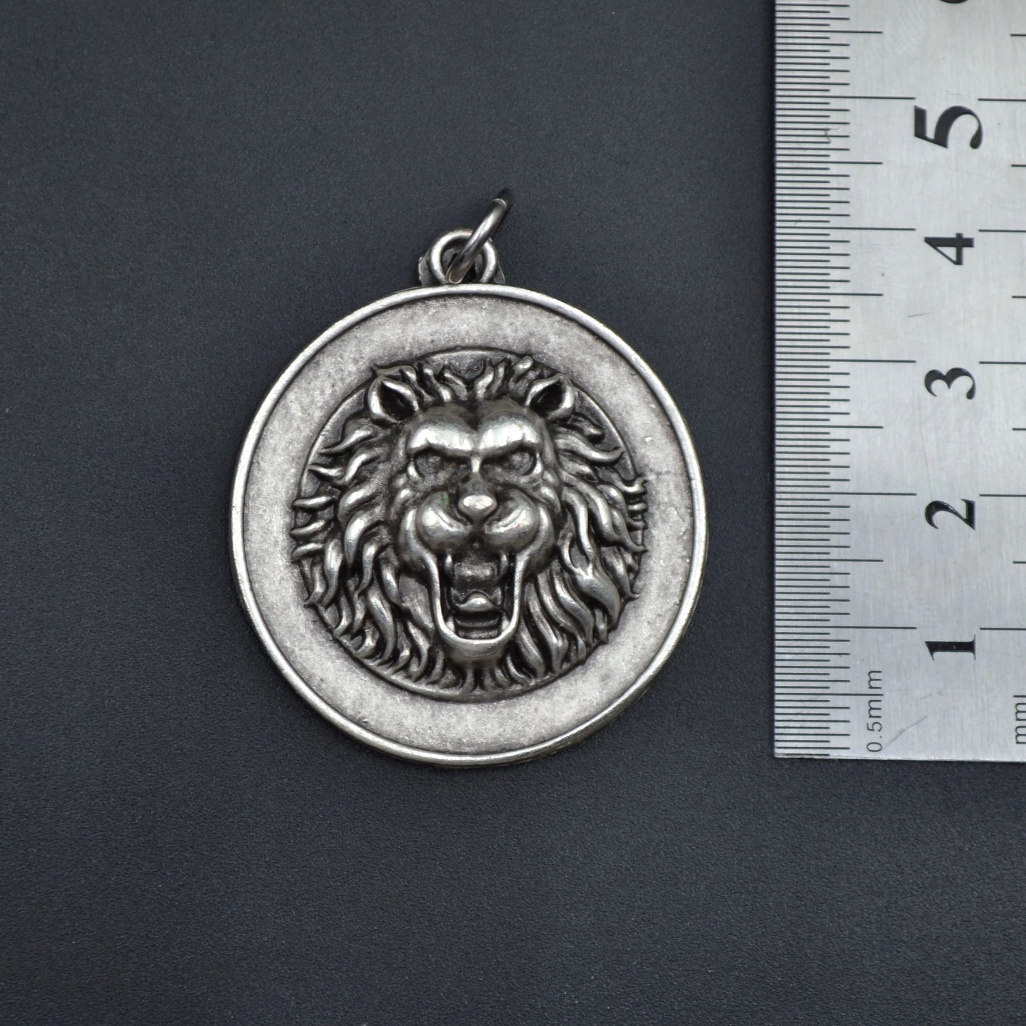 Aslan Madalyon Kolye - Gümüş ( Silver ) Renk - 60 cm Düz Ezme Zincir Kolye