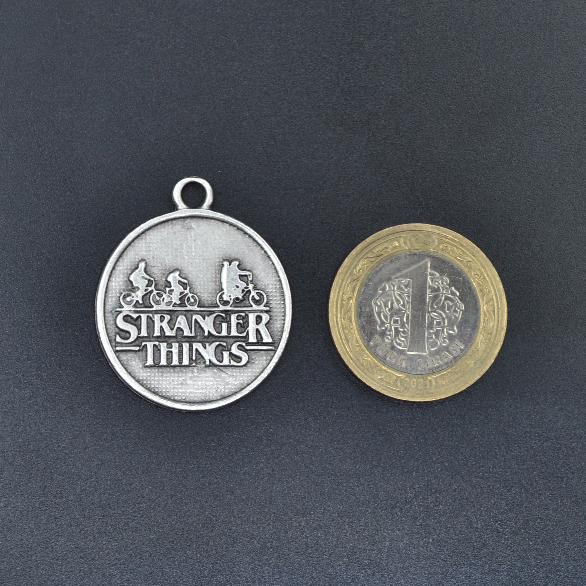 Stranger Things Kolye Ucu - Gümüş ( Silver ) Renk