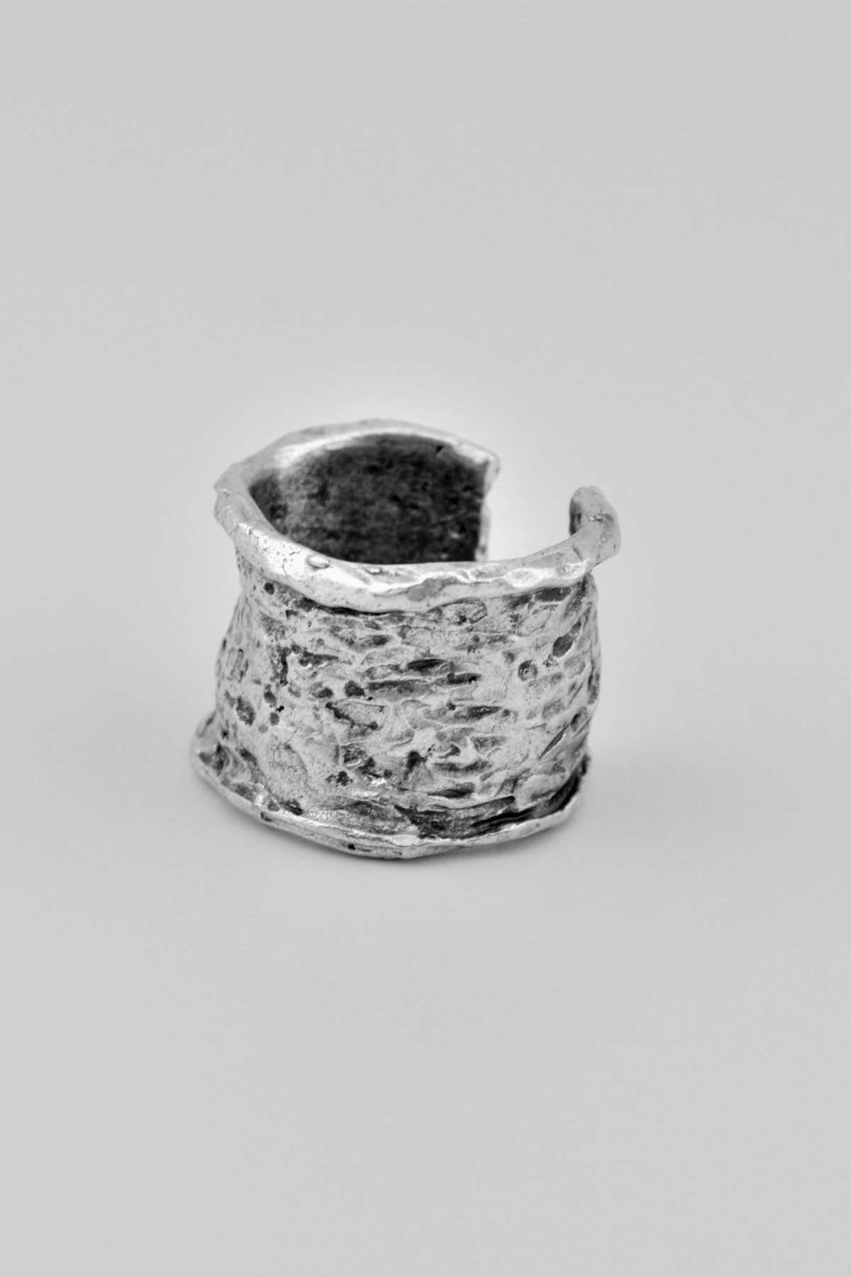 Ezme Görünümlü Gümüş Kaplama Ayarlamalı Kadın Erkek Yüzük