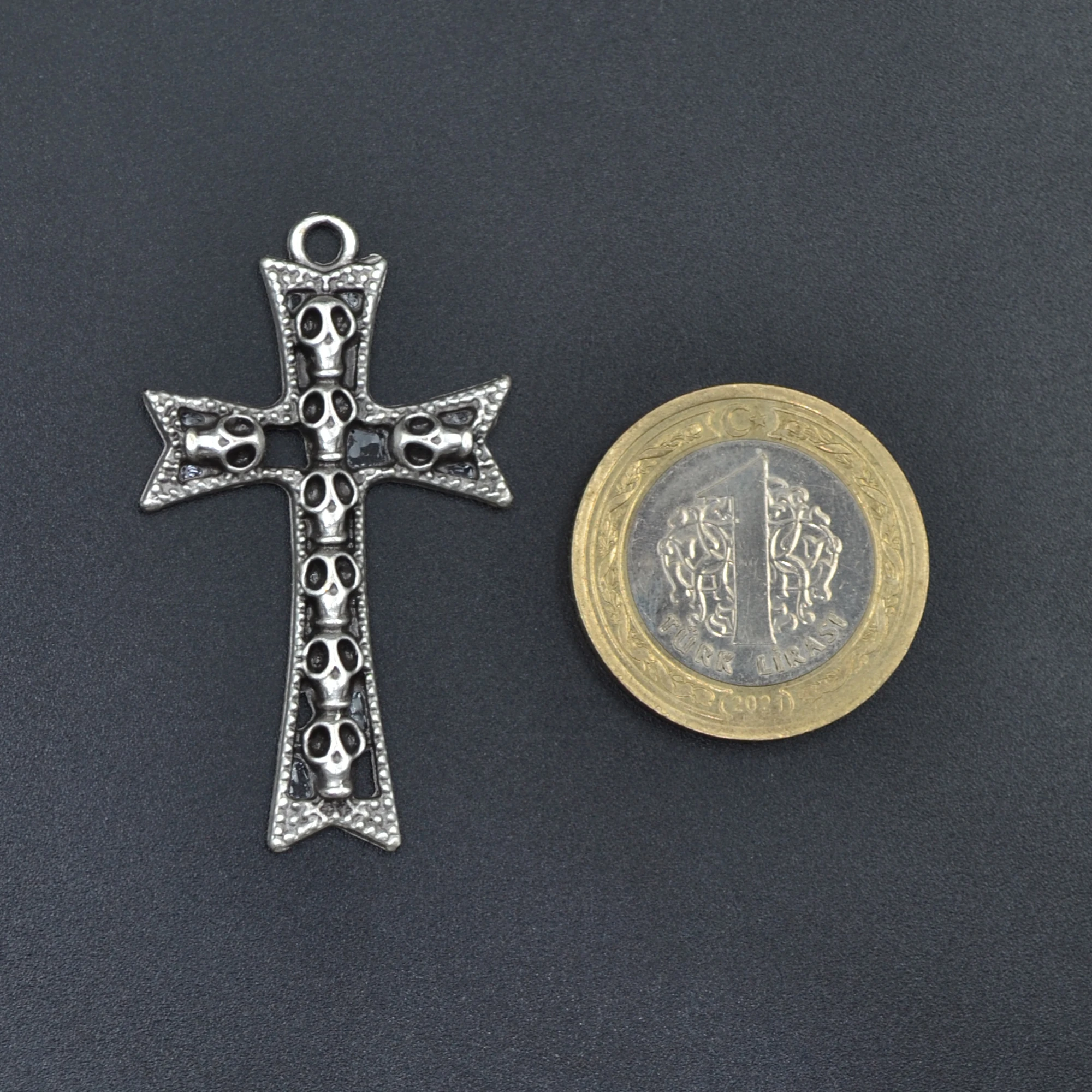 Kuru Kafalı Haç Kolye Ucu - Gümüş ( Silver ) Renk