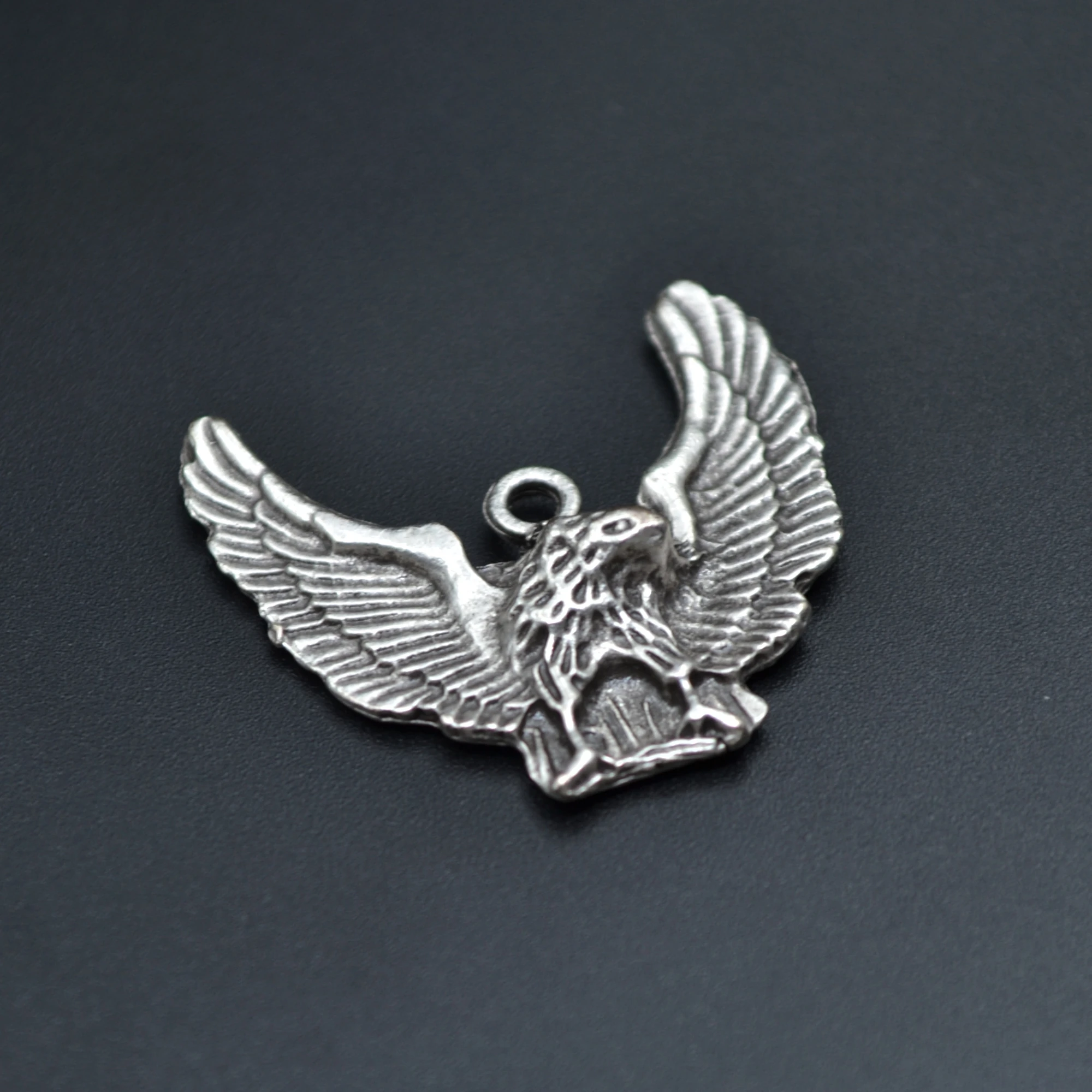 Uçan Kartal Kolye - Gümüş ( Silver ) Renk - 60 cm Düz Ezme Zincir Kolye