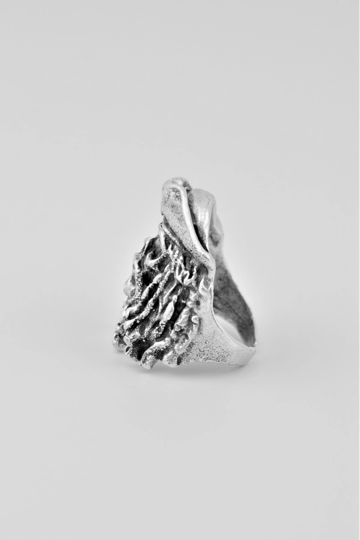 Korsan Kuru Kafa Gümüş Kaplama Ayarlamalı Erkek Yüzük