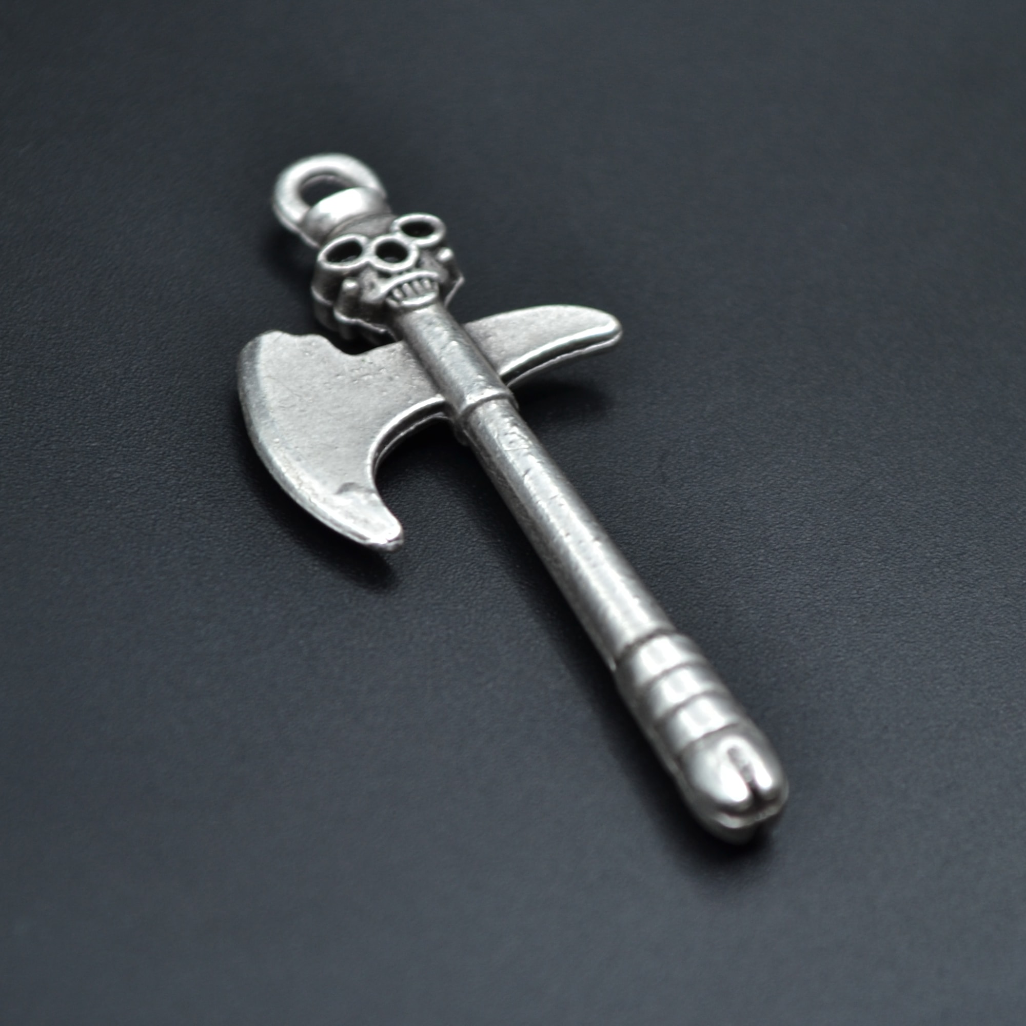 Kuru Kafa Savaş Baltası Kolye - Gümüş ( Silver ) Renk - 60 cm Deri İp Kolye