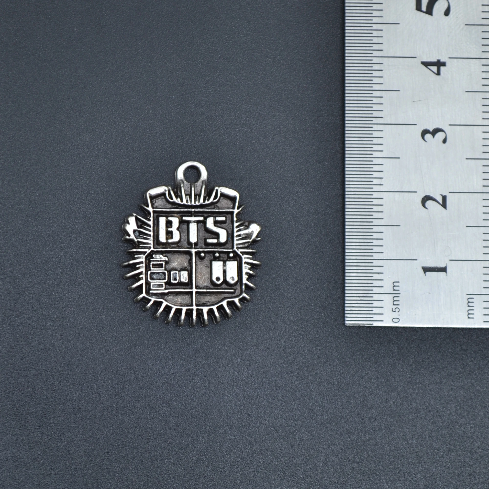 Minimal BTS Army Kolye - Gümüş ( Silver ) Renk - 60 cm Deri İp Kolye