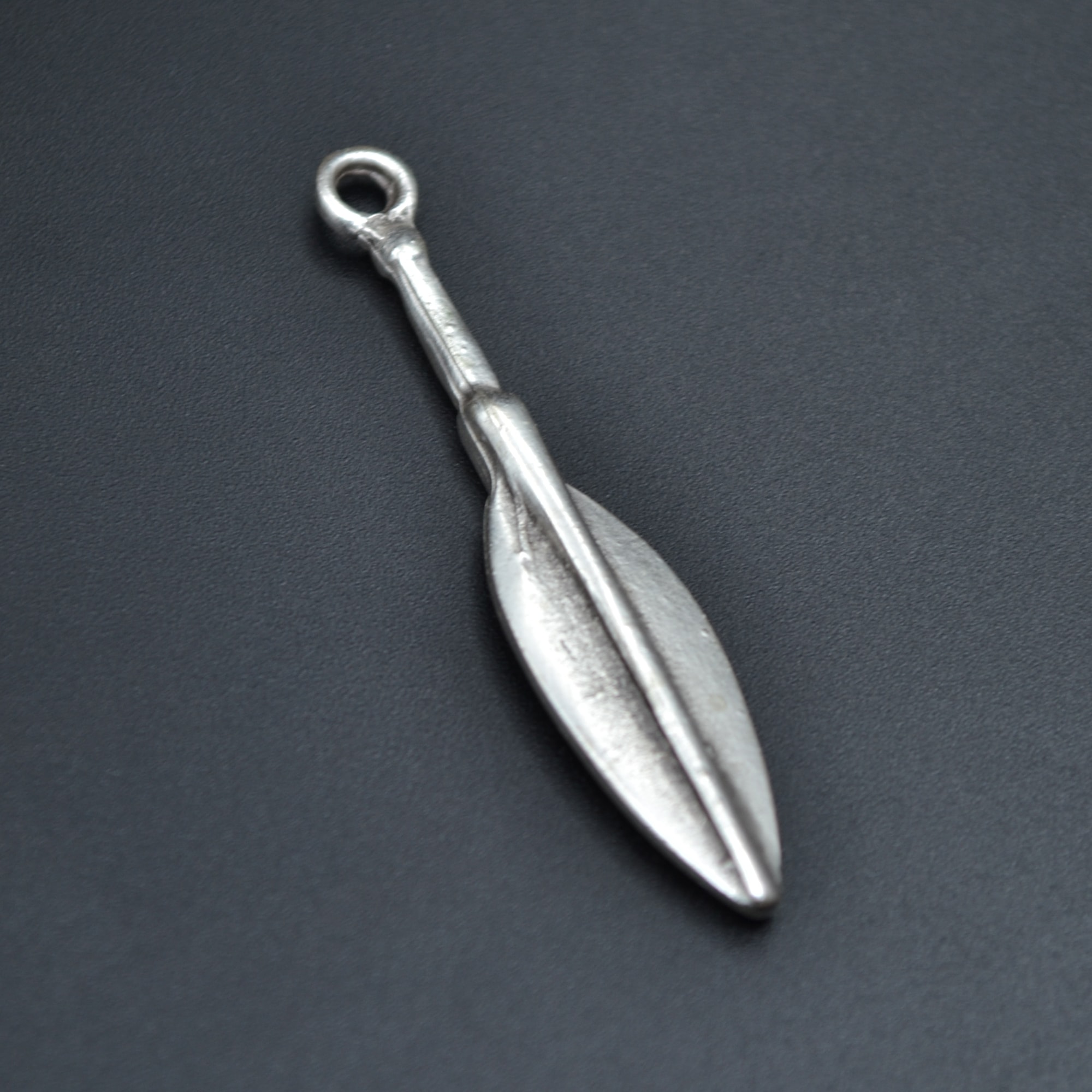 Mızrak Ucu Şeklinde Kolye - Gümüş ( Silver ) Renk - 60 cm Örme Zincir Kolye