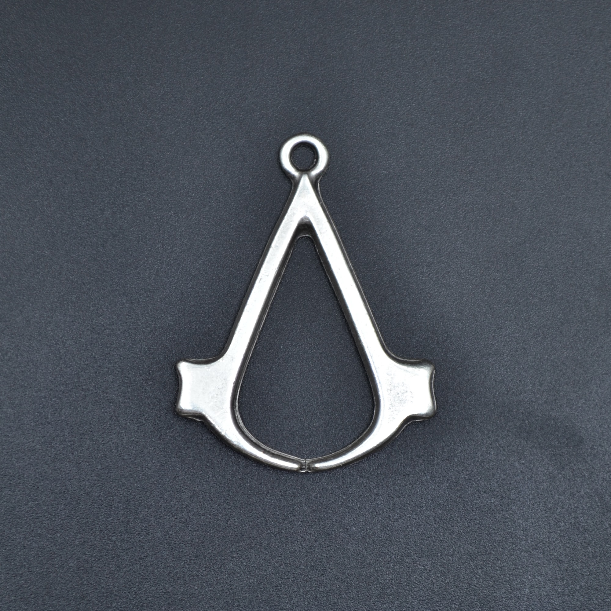 Assassin's Creed Kolye - Gümüş ( Silver ) Renk - 60 cm Düz Ezme Zincir Kolye