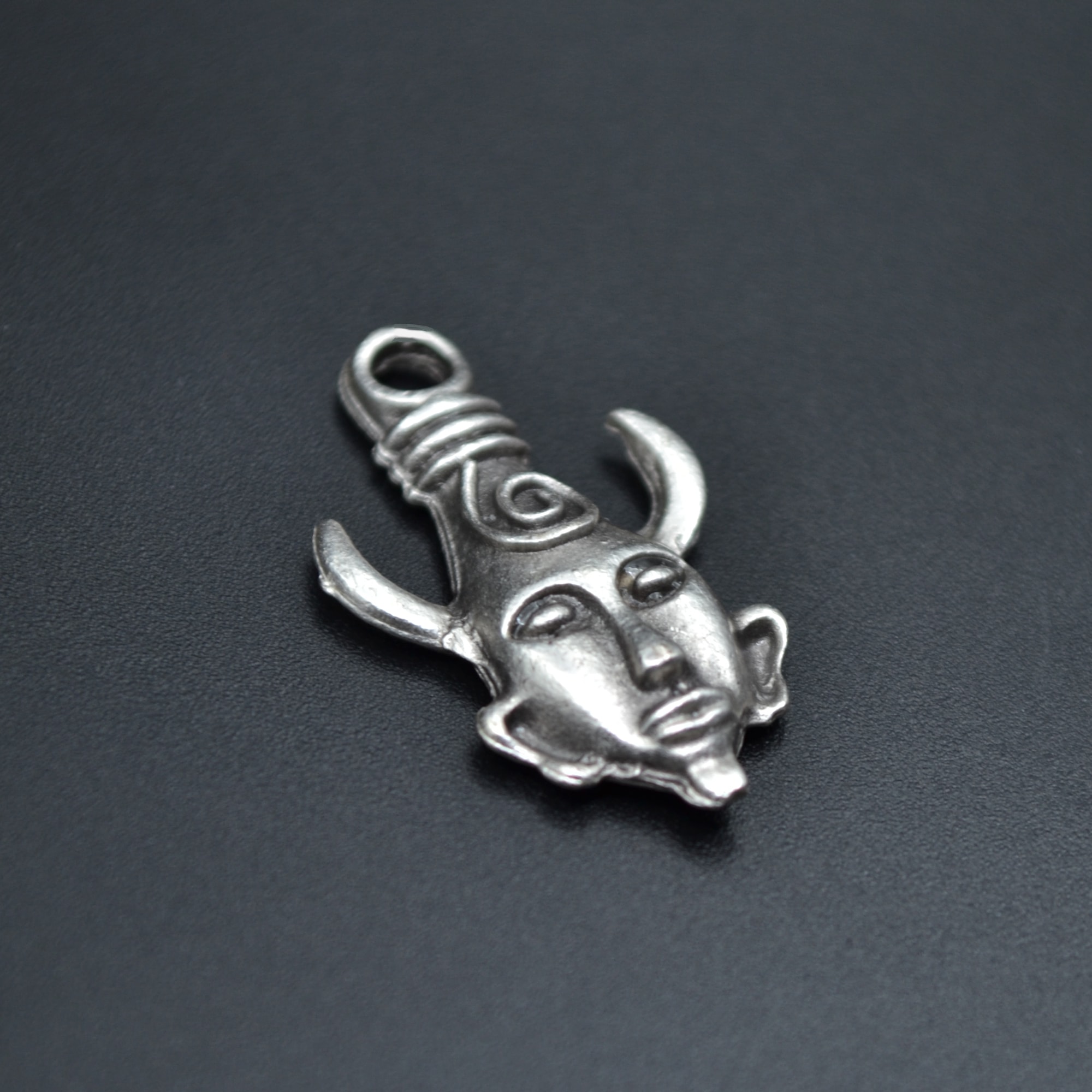 Supernatural - Dean Winchester Kolye - Gümüş ( Silver ) Renk - 60 cm Deri İp Kolye