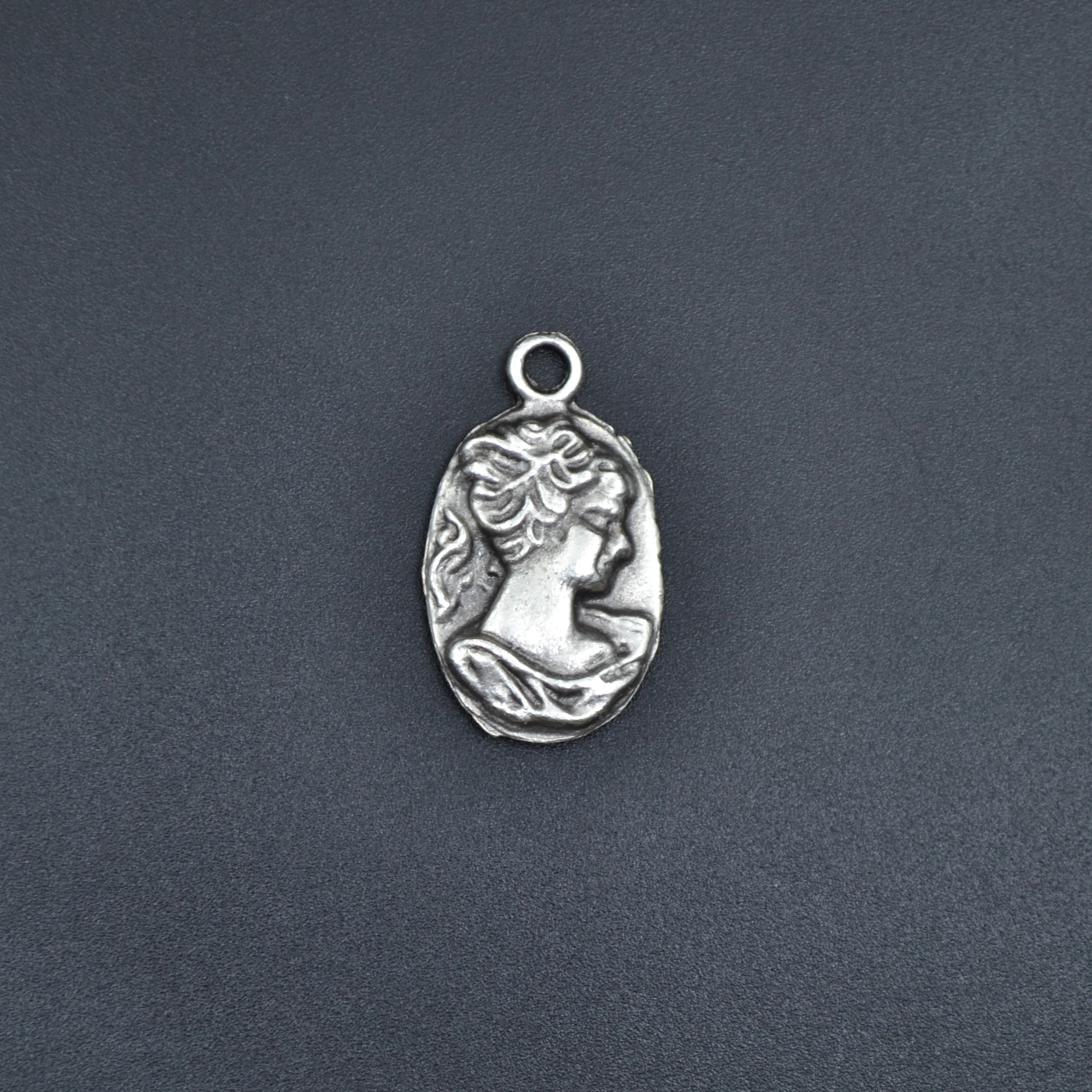 Minimal Vintage Cameo Kolye - Gümüş ( Silver ) Renk - 60 cm Düz Ezme Zincir Kolye