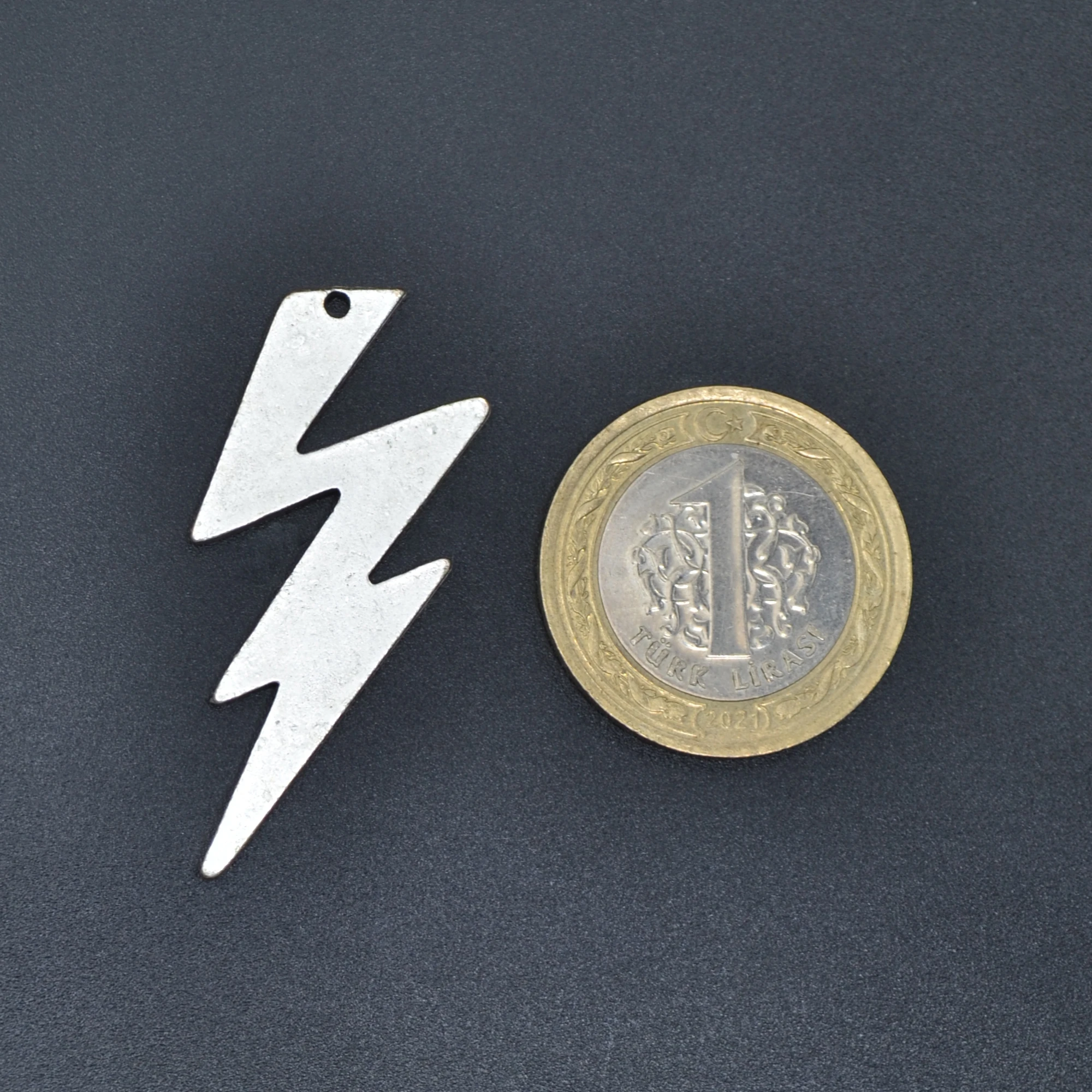 Şimşek Flash Kolye - Gümüş ( Silver ) Renk - 60 cm Deri İp Kolye