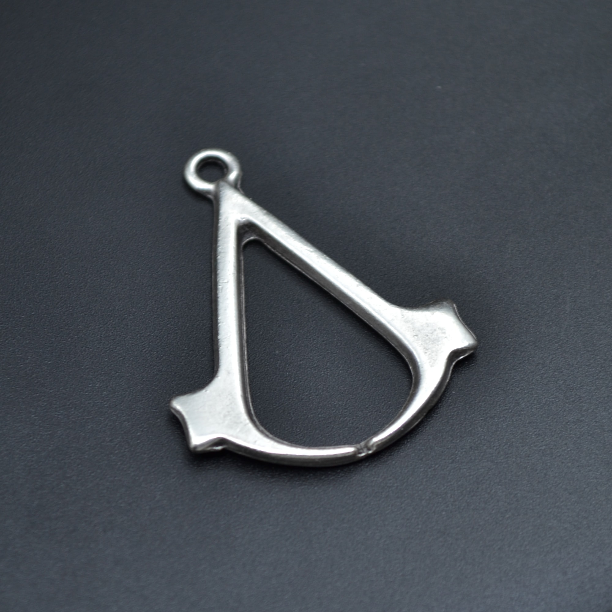 Assassin's Creed Kolye - Gümüş ( Silver ) Renk - 60 cm Düz Ezme Zincir Kolye